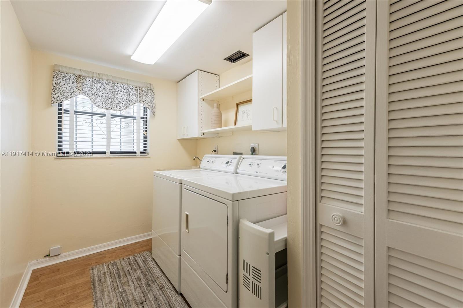 SINGLE FAMILY VILLAGE - Residential