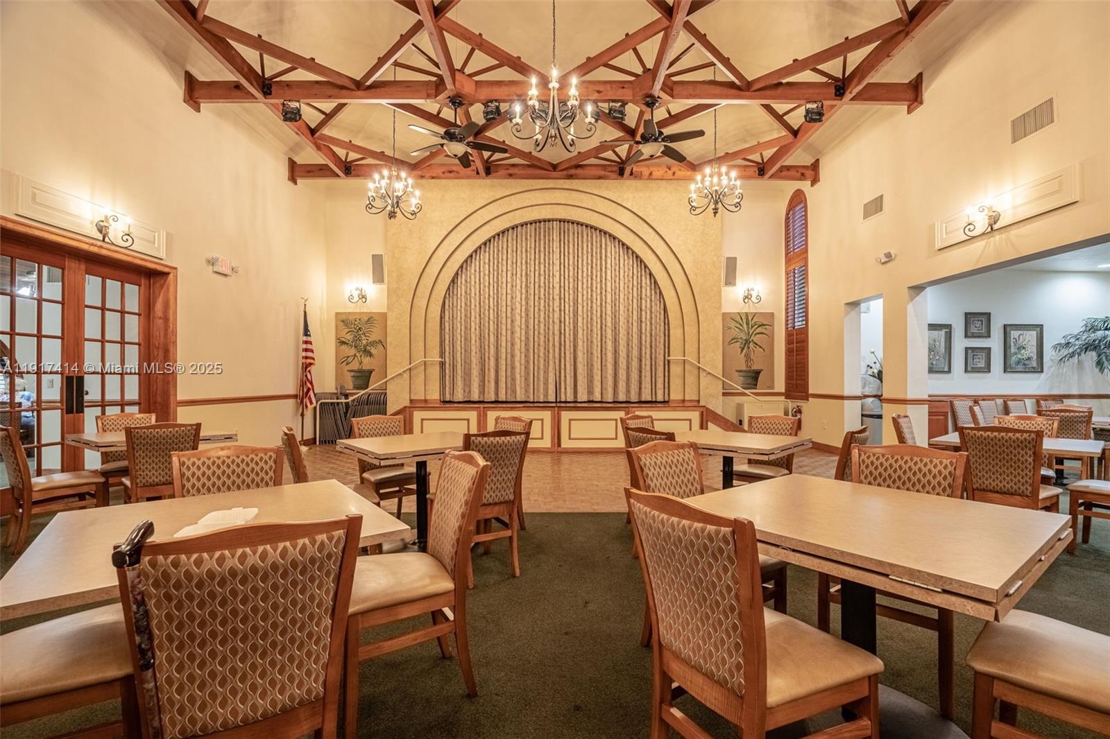 SINGLE FAMILY VILLAGE - Residential