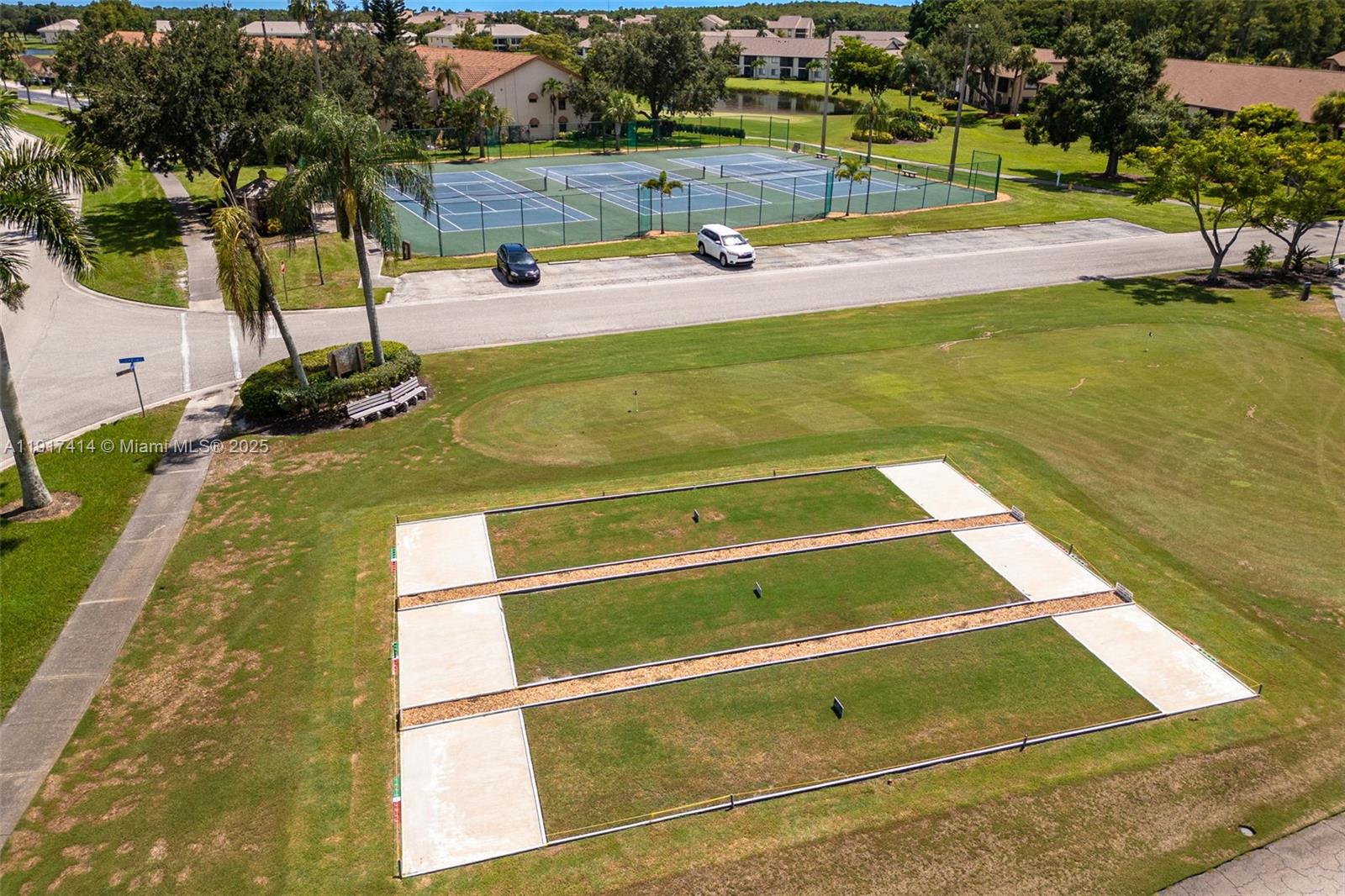 SINGLE FAMILY VILLAGE - Residential