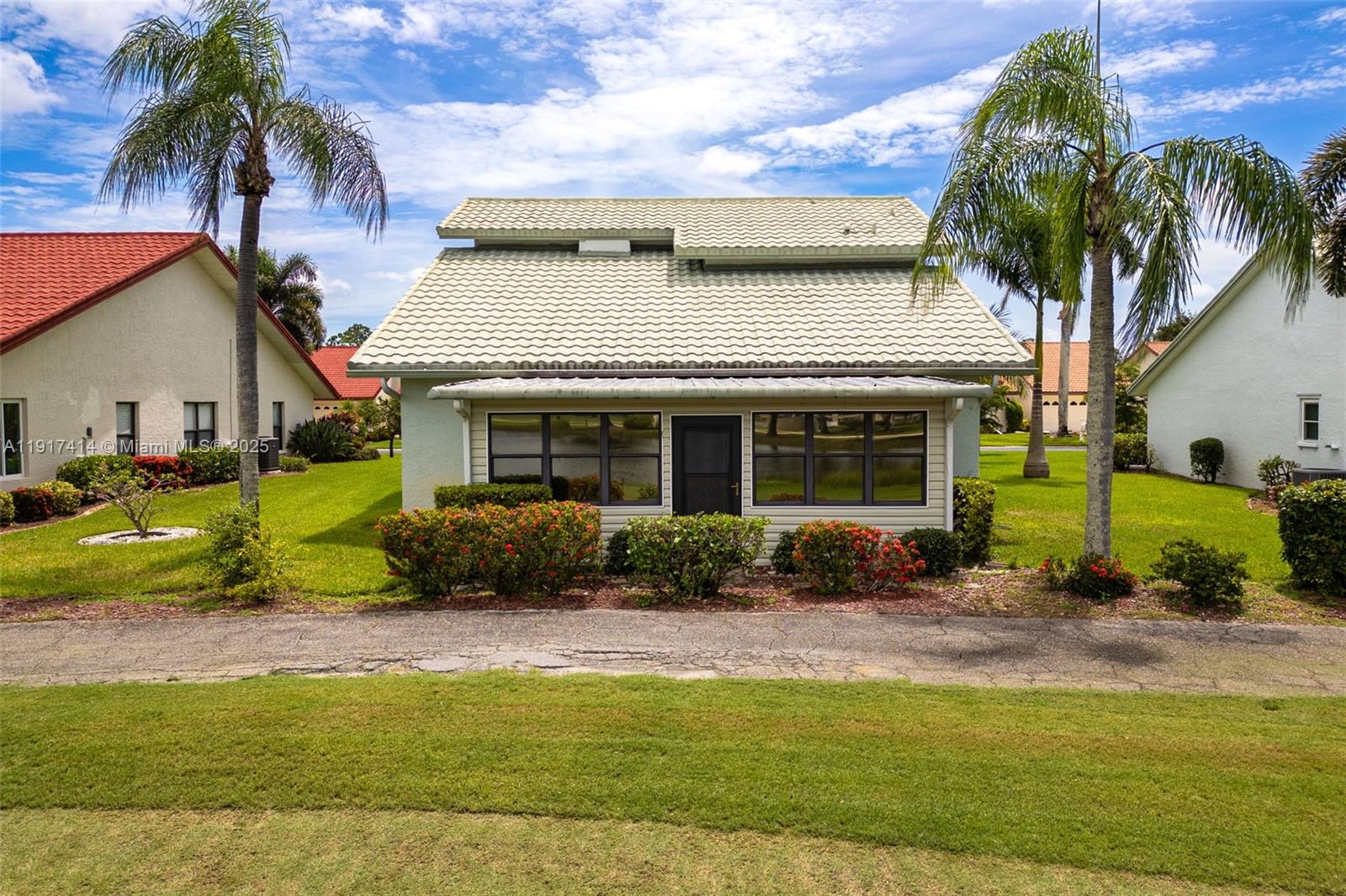 SINGLE FAMILY VILLAGE - Residential