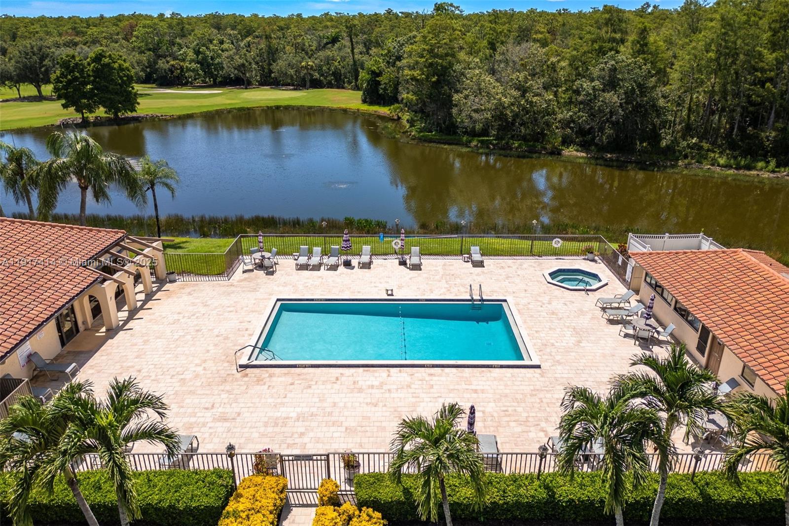 SINGLE FAMILY VILLAGE - Residential