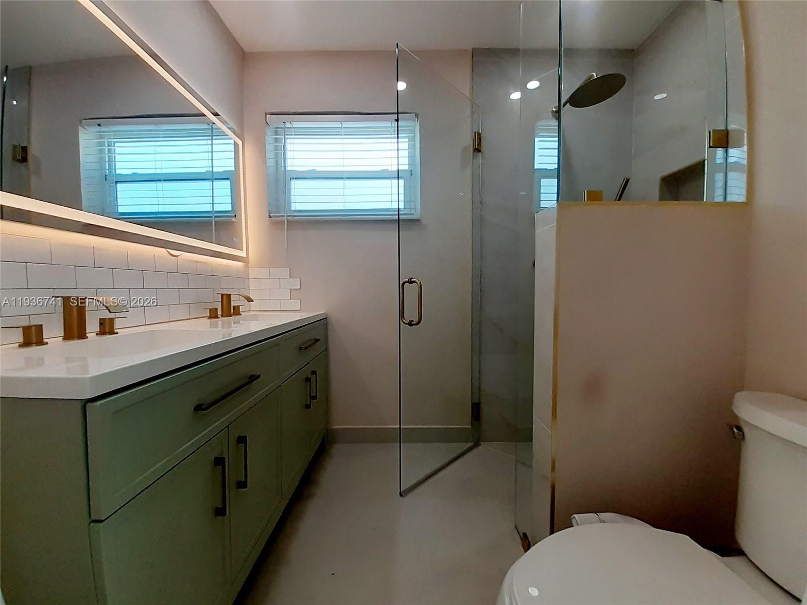 HOLLYWOOD HEIGHTS ADD SEC - Residential Lease