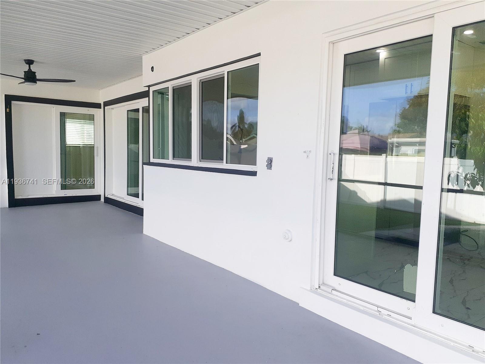 HOLLYWOOD HEIGHTS ADD SEC - Residential Lease