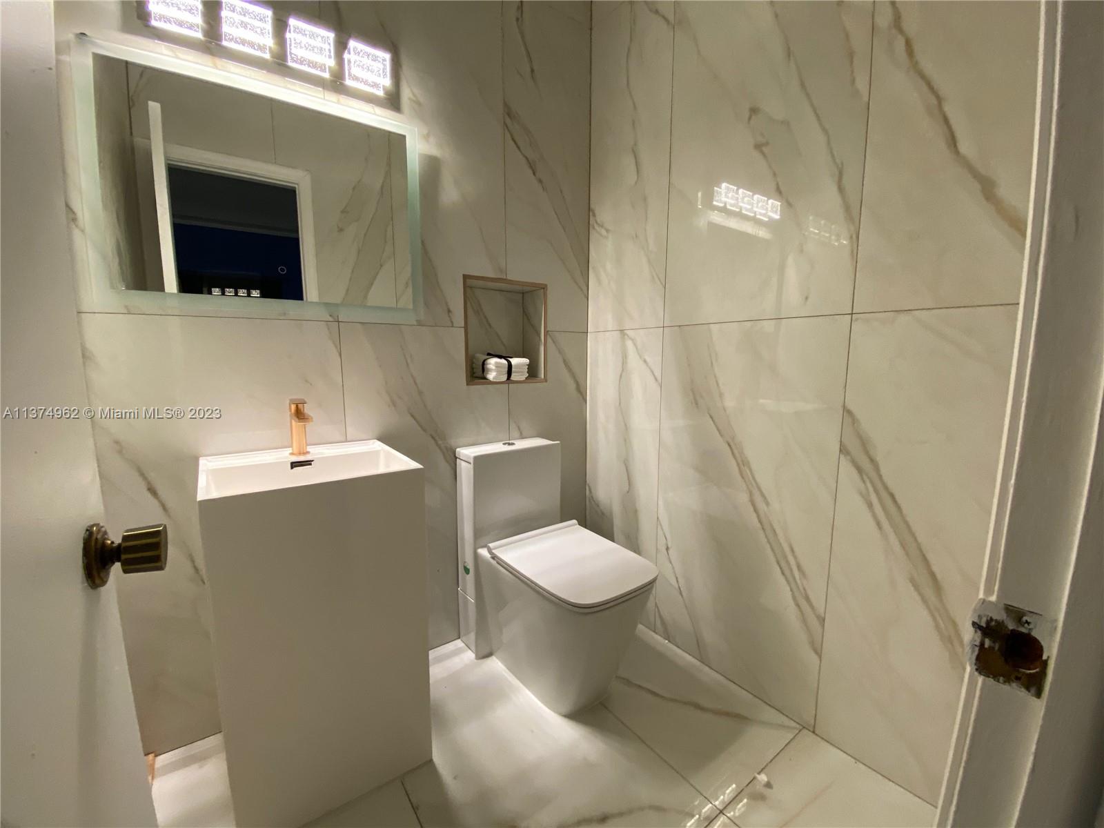 HAMMILL DARIAS SUB - Residential