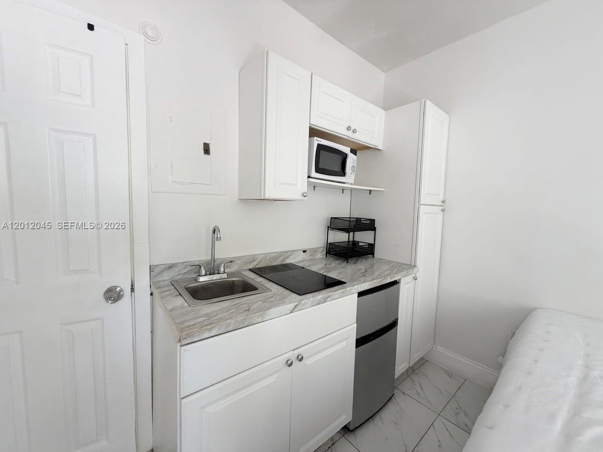 1455 Michigan Ave 6