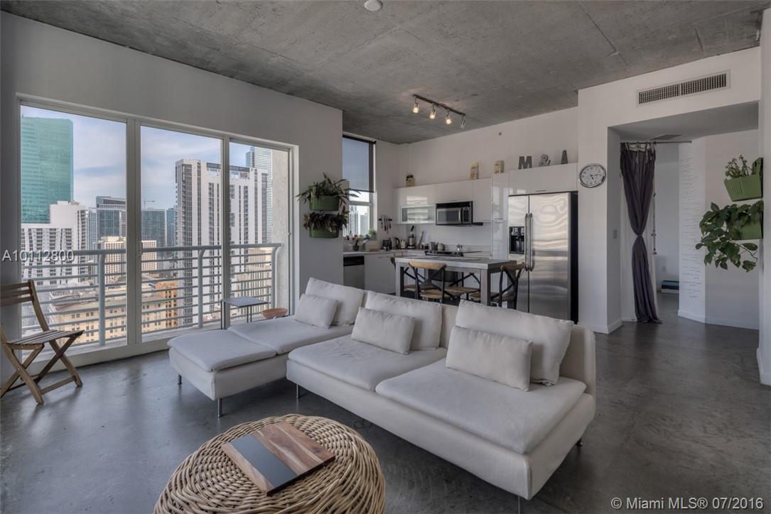 Loft Downtown 02 Condo - Residential Lease