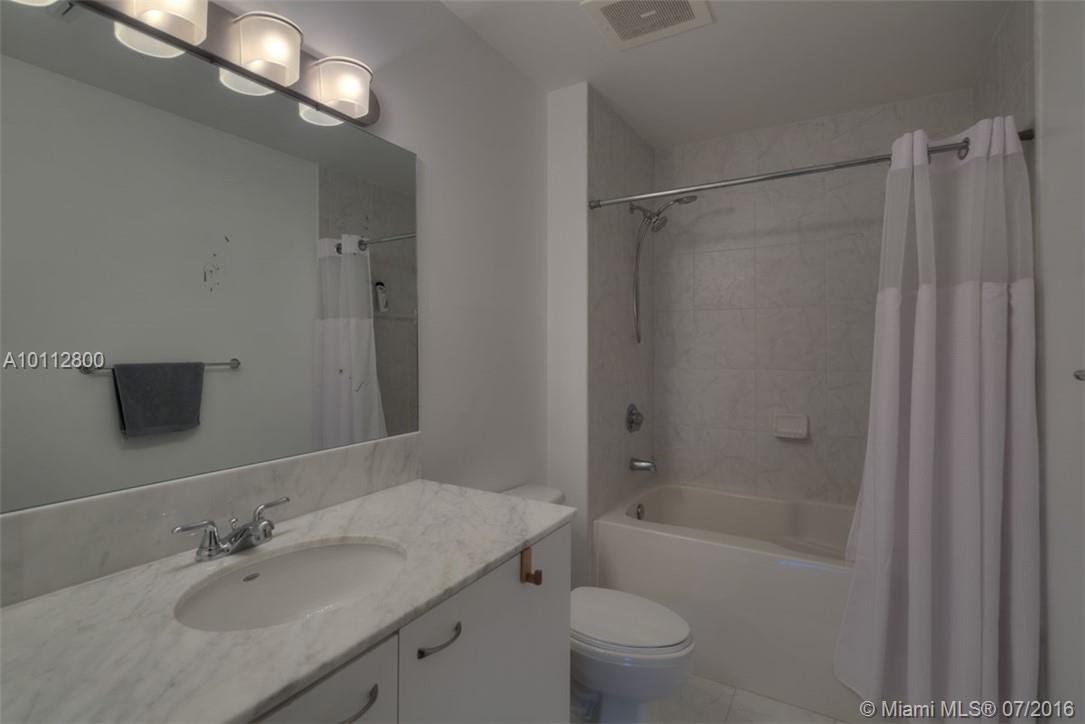 Loft Downtown 02 Condo - Residential Lease