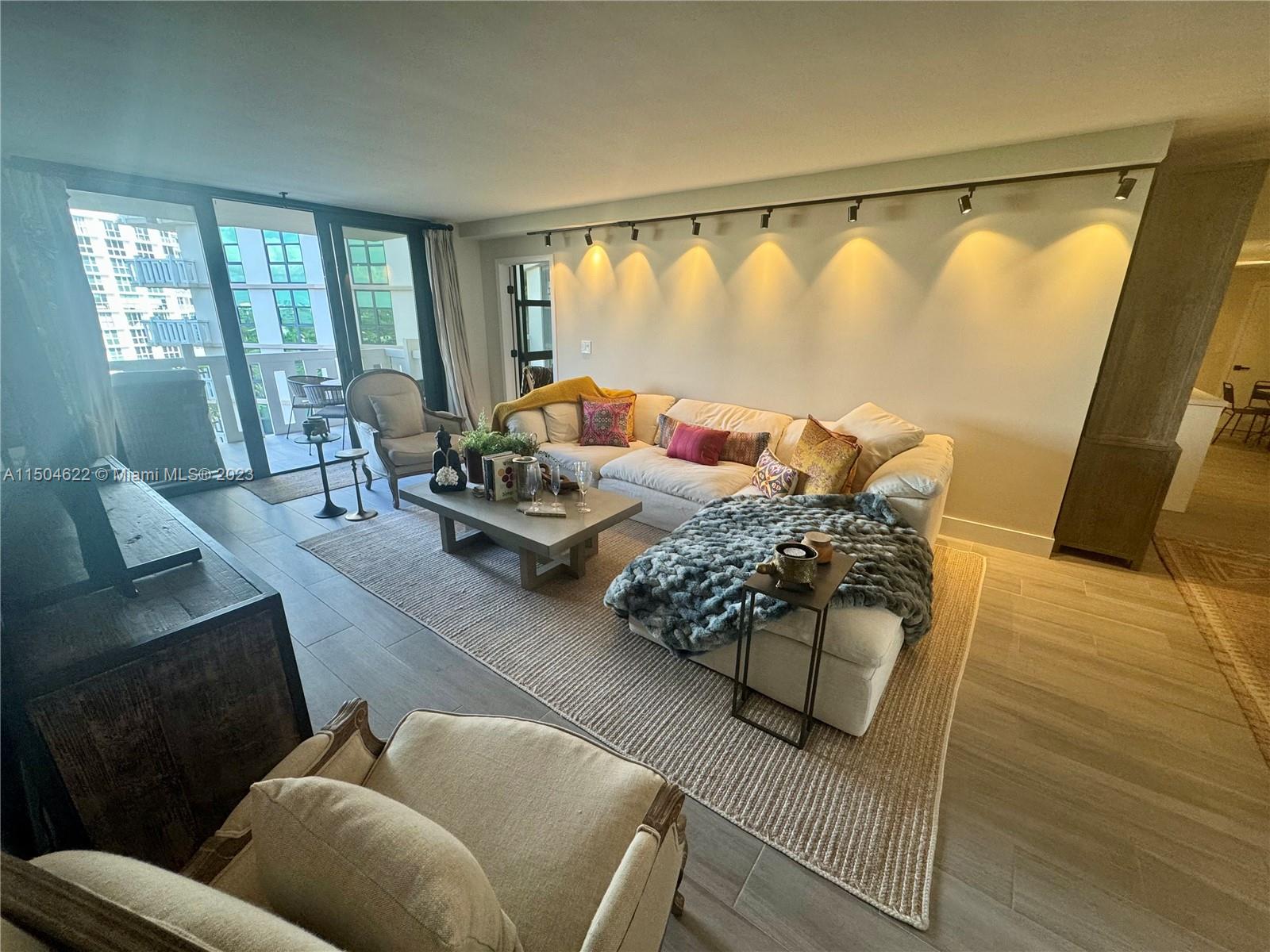 TOWERS OF KEY BISCAYNE CO - Residential Lease