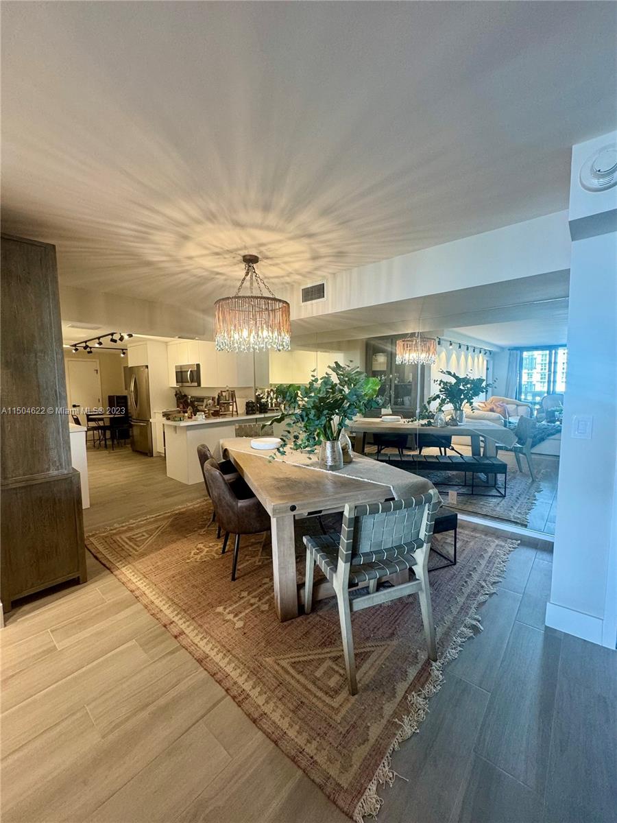 TOWERS OF KEY BISCAYNE CO - Residential Lease