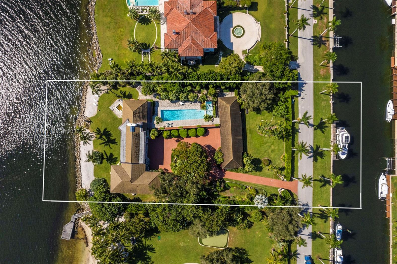 GABLES ESTATES NO 3 - Land