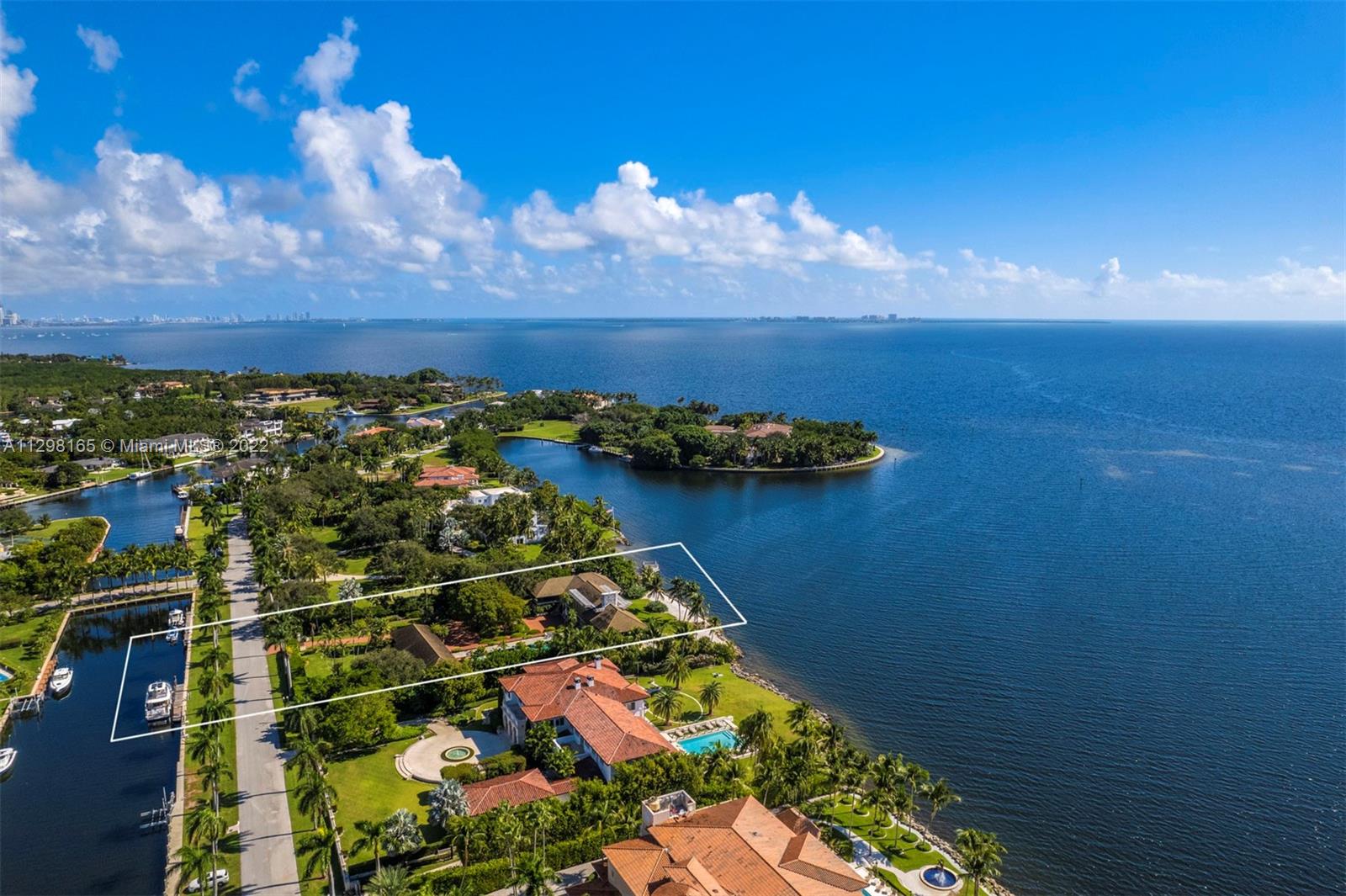 GABLES ESTATES NO 3 - Land