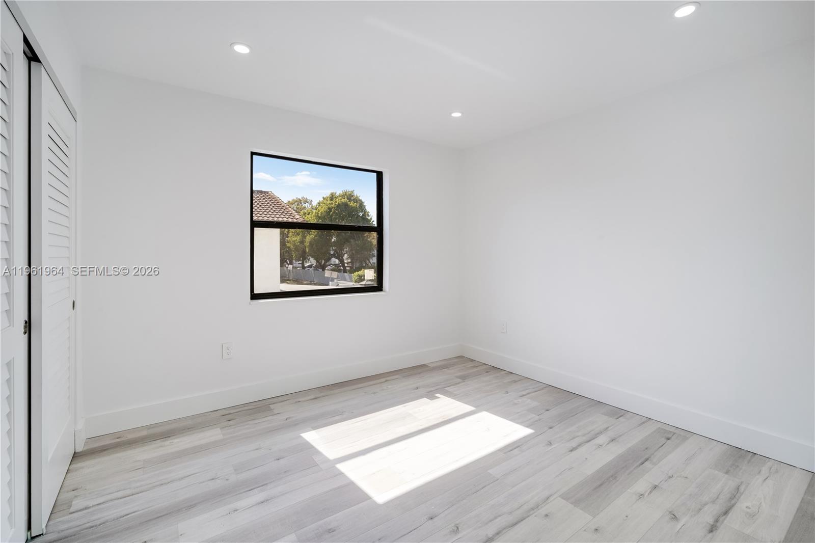 LAS PALMAS CONDO 9/5 - Residential