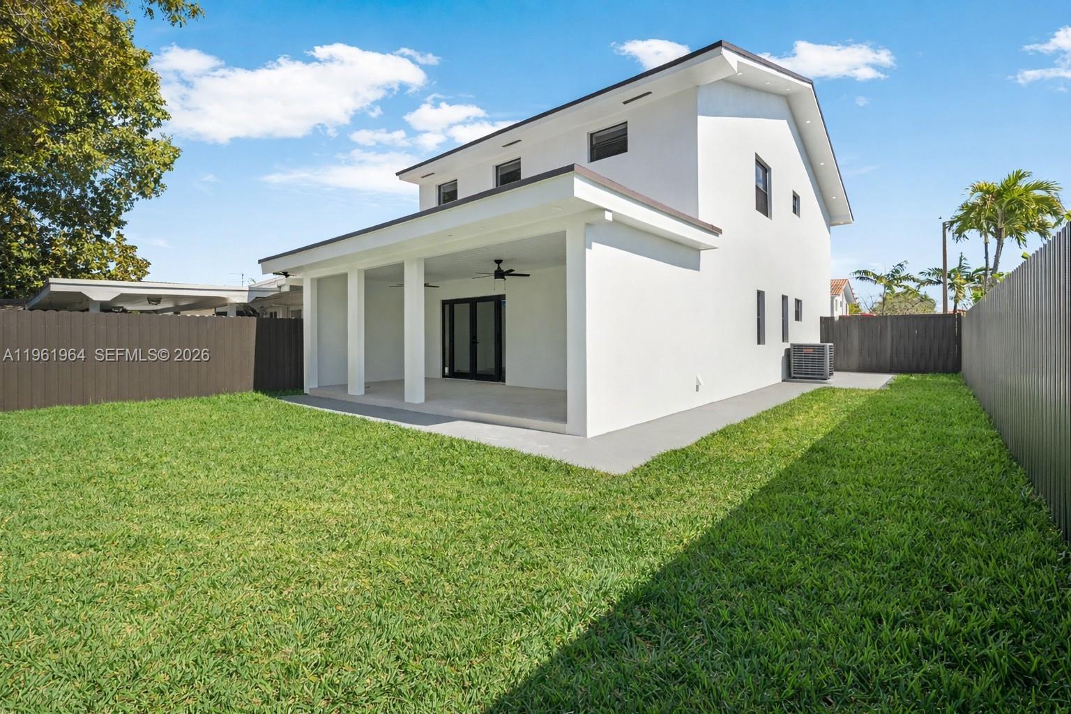 LAS PALMAS CONDO 9/5 - Residential