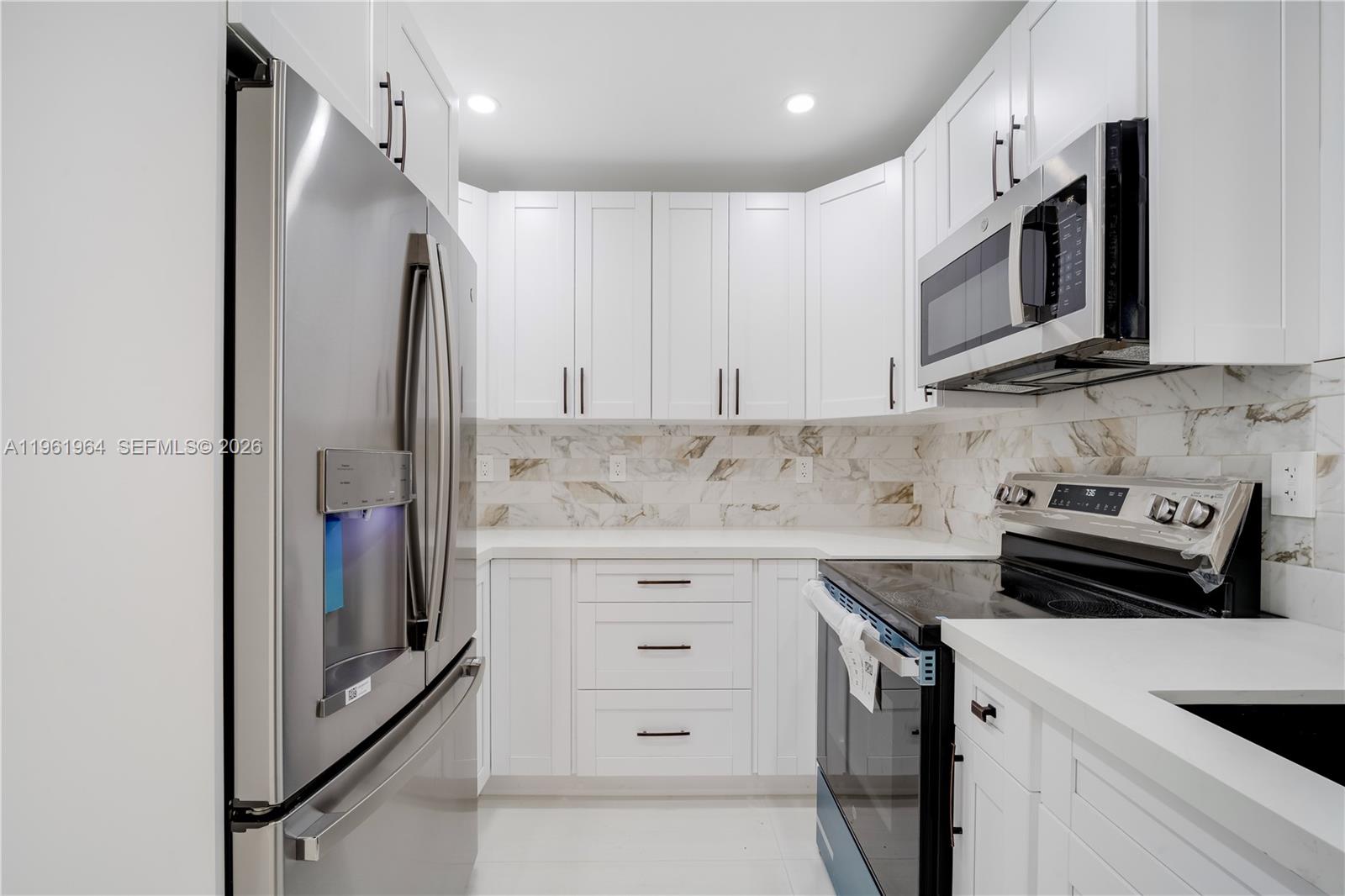 LAS PALMAS CONDO 9/5 - Residential