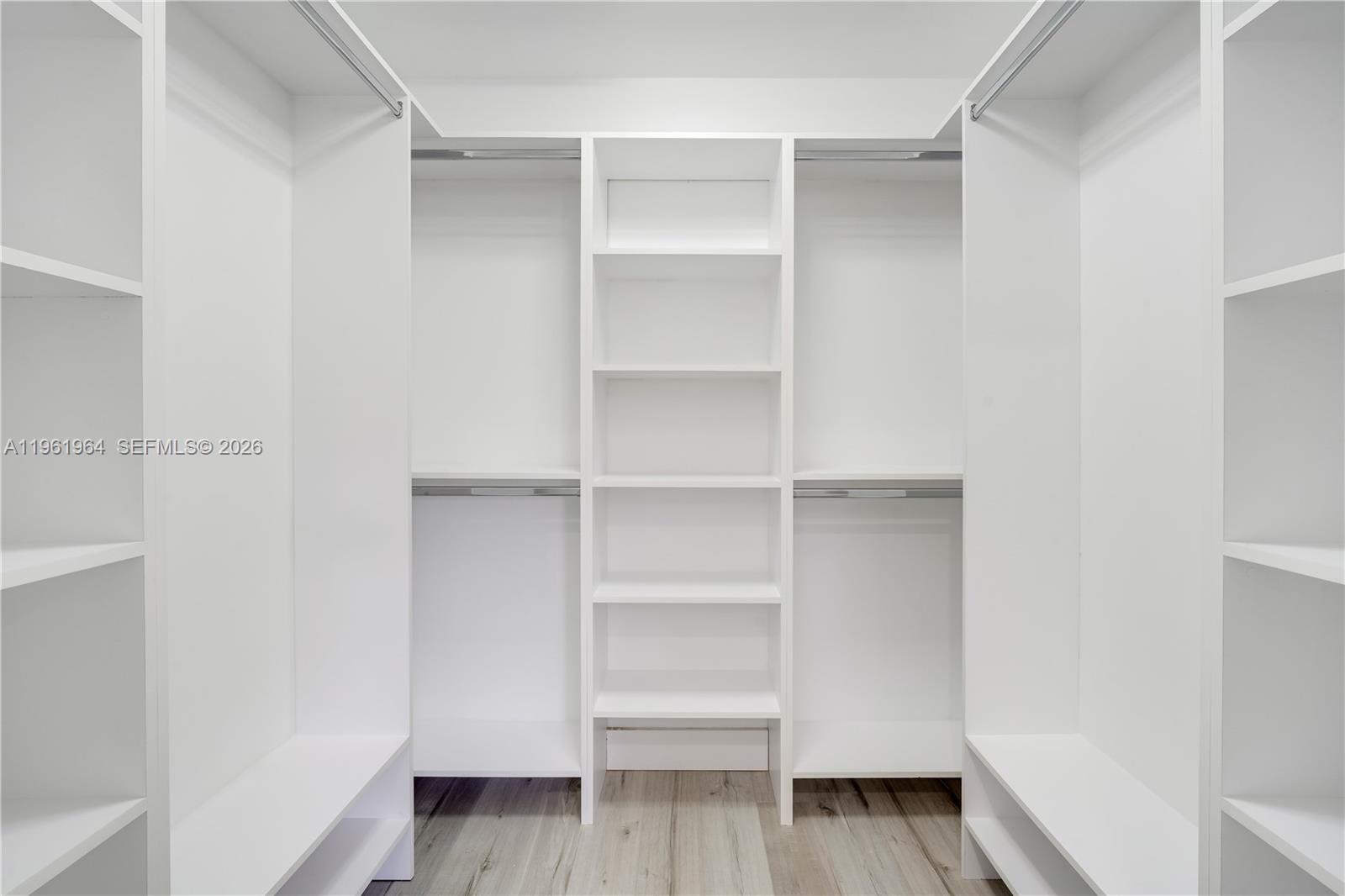 LAS PALMAS CONDO 9/5 - Residential