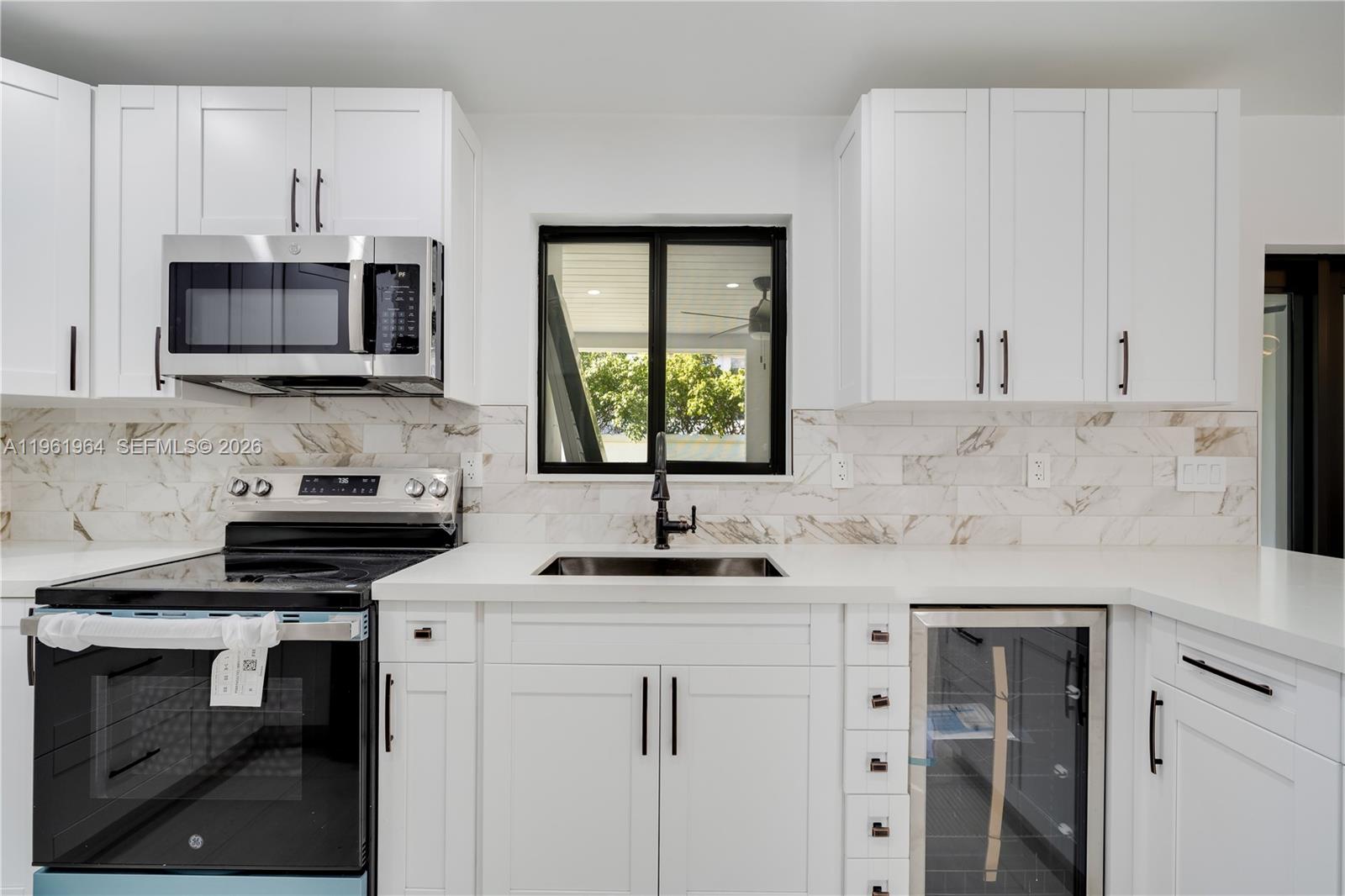 LAS PALMAS CONDO 9/5 - Residential