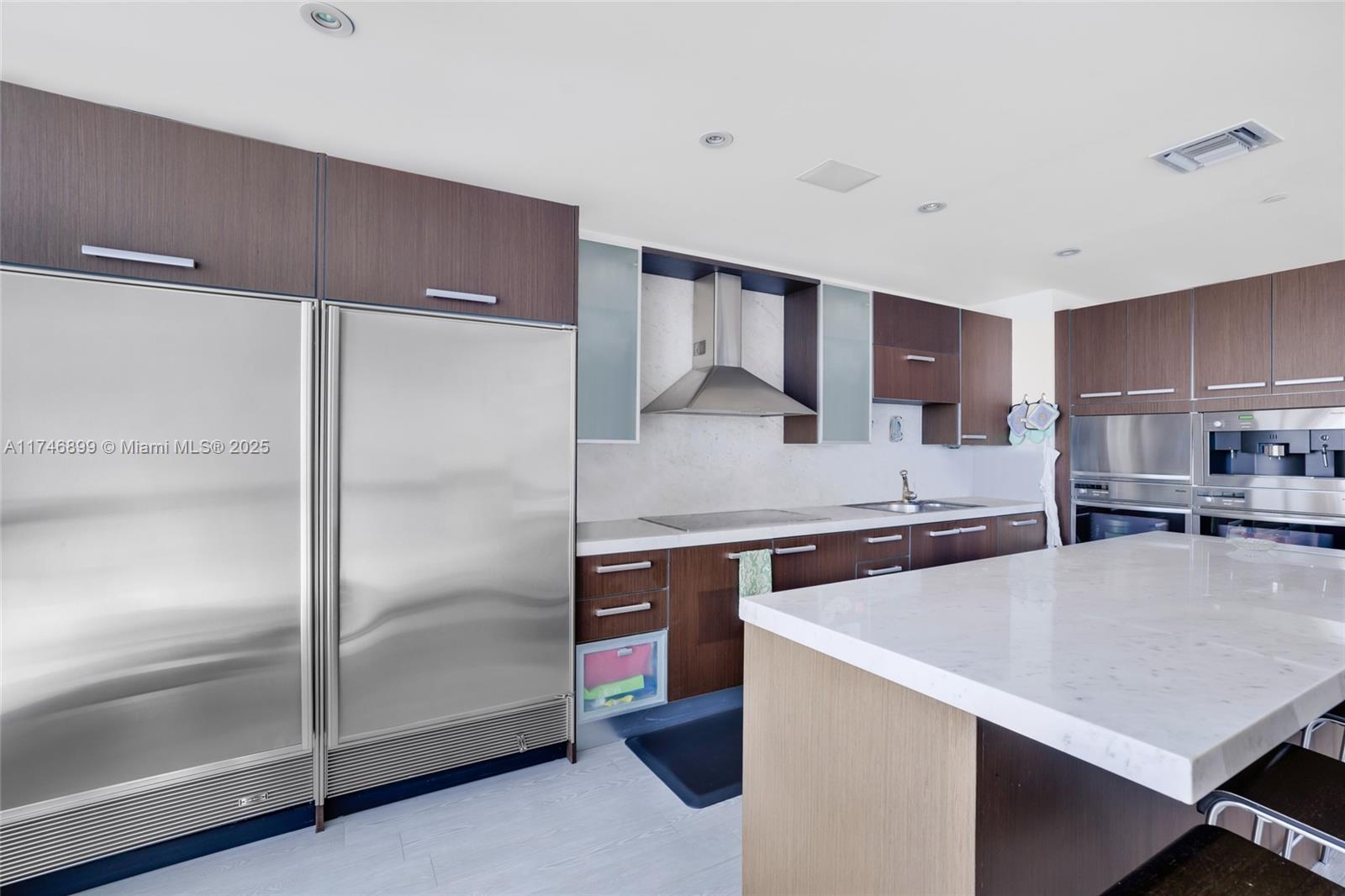 THE RESIDENCES AT THE BAT - Residential