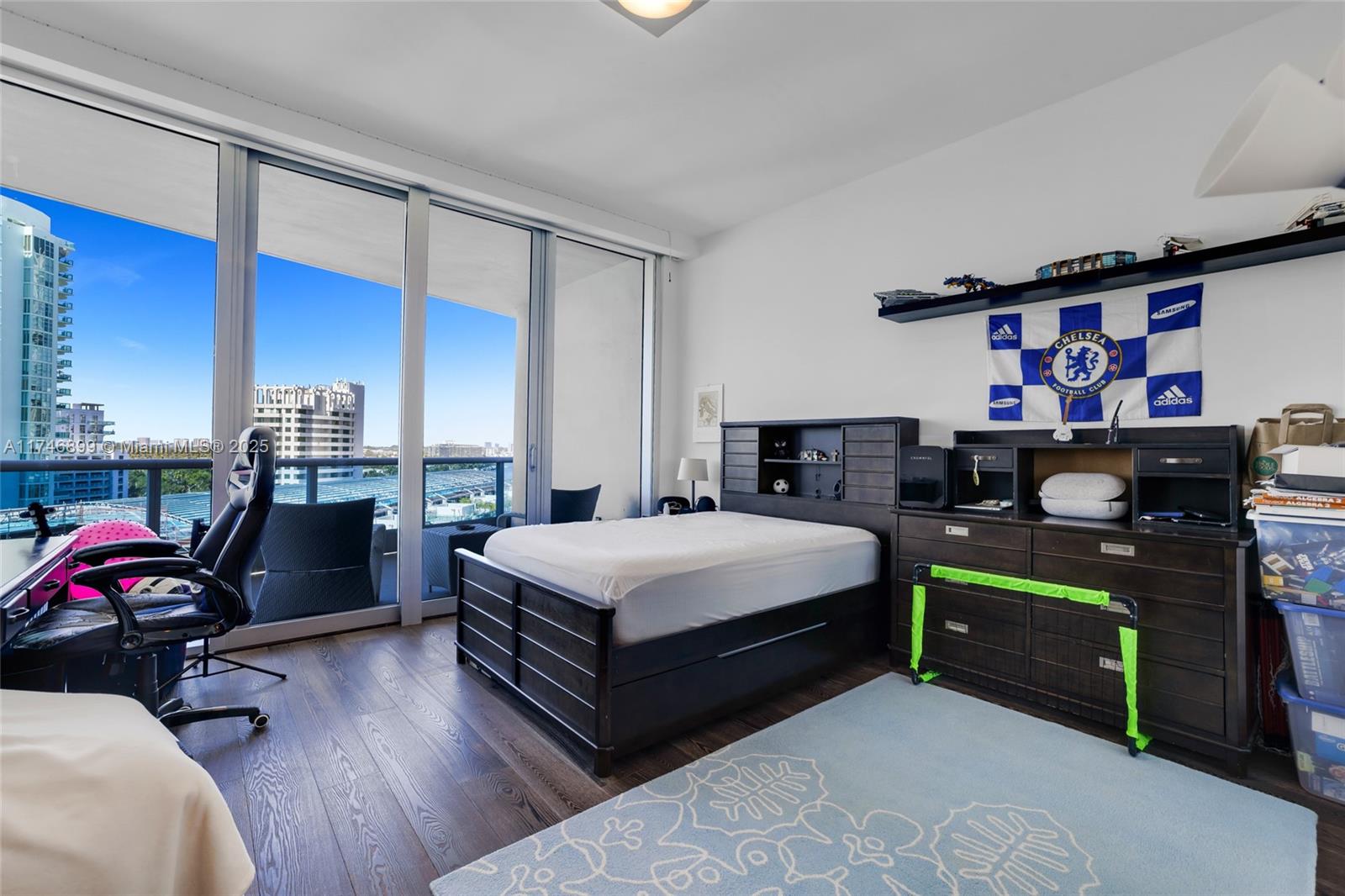THE RESIDENCES AT THE BAT - Residential