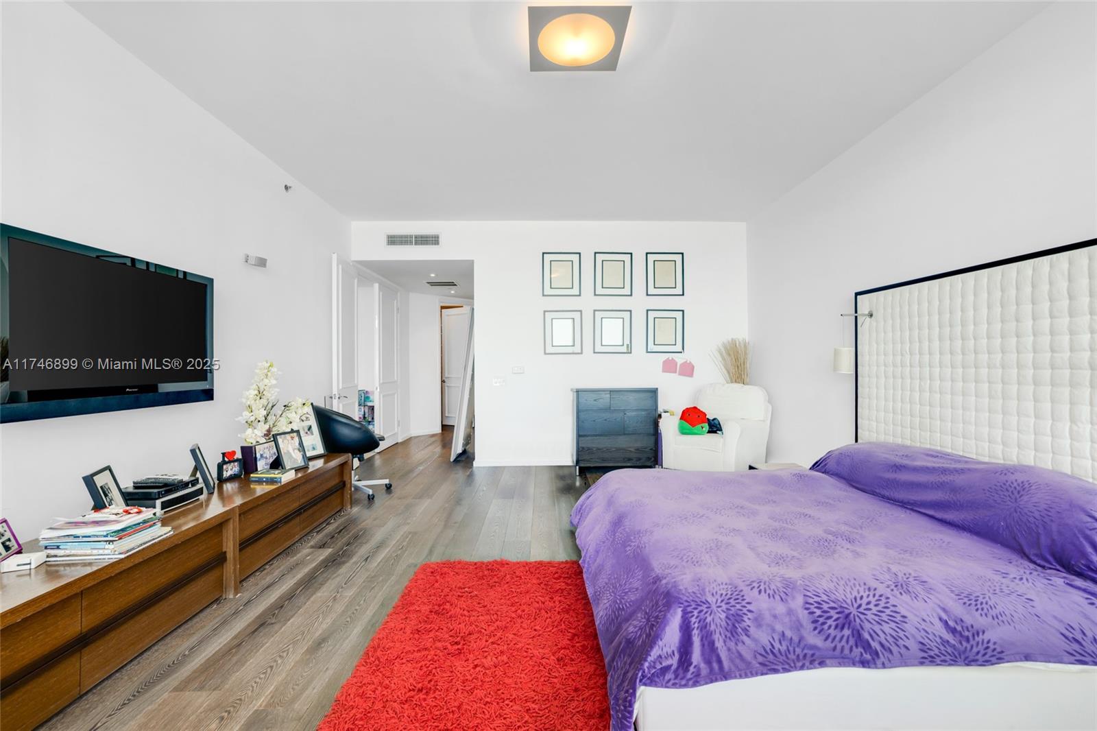 THE RESIDENCES AT THE BAT - Residential