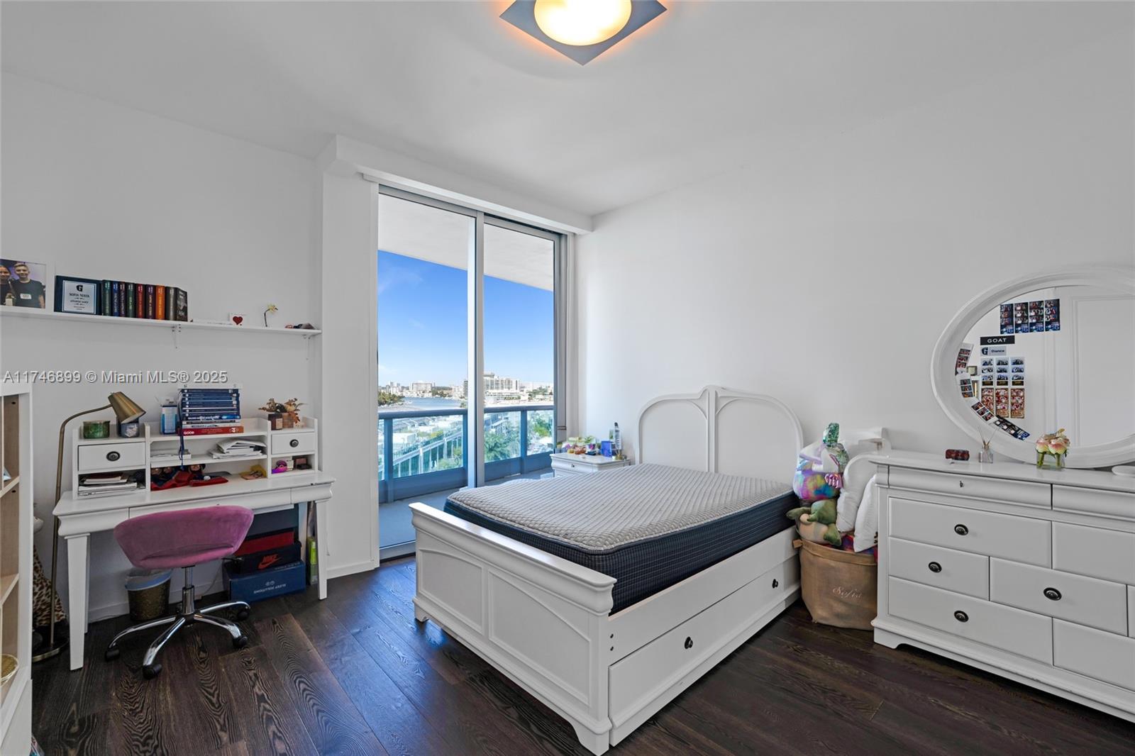 THE RESIDENCES AT THE BAT - Residential