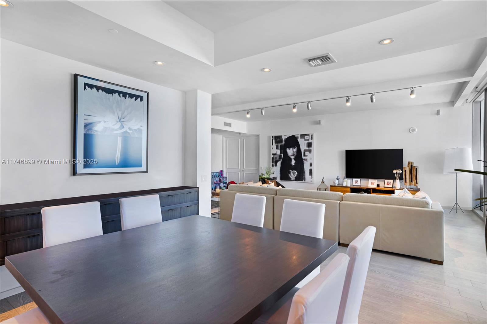 THE RESIDENCES AT THE BAT - Residential