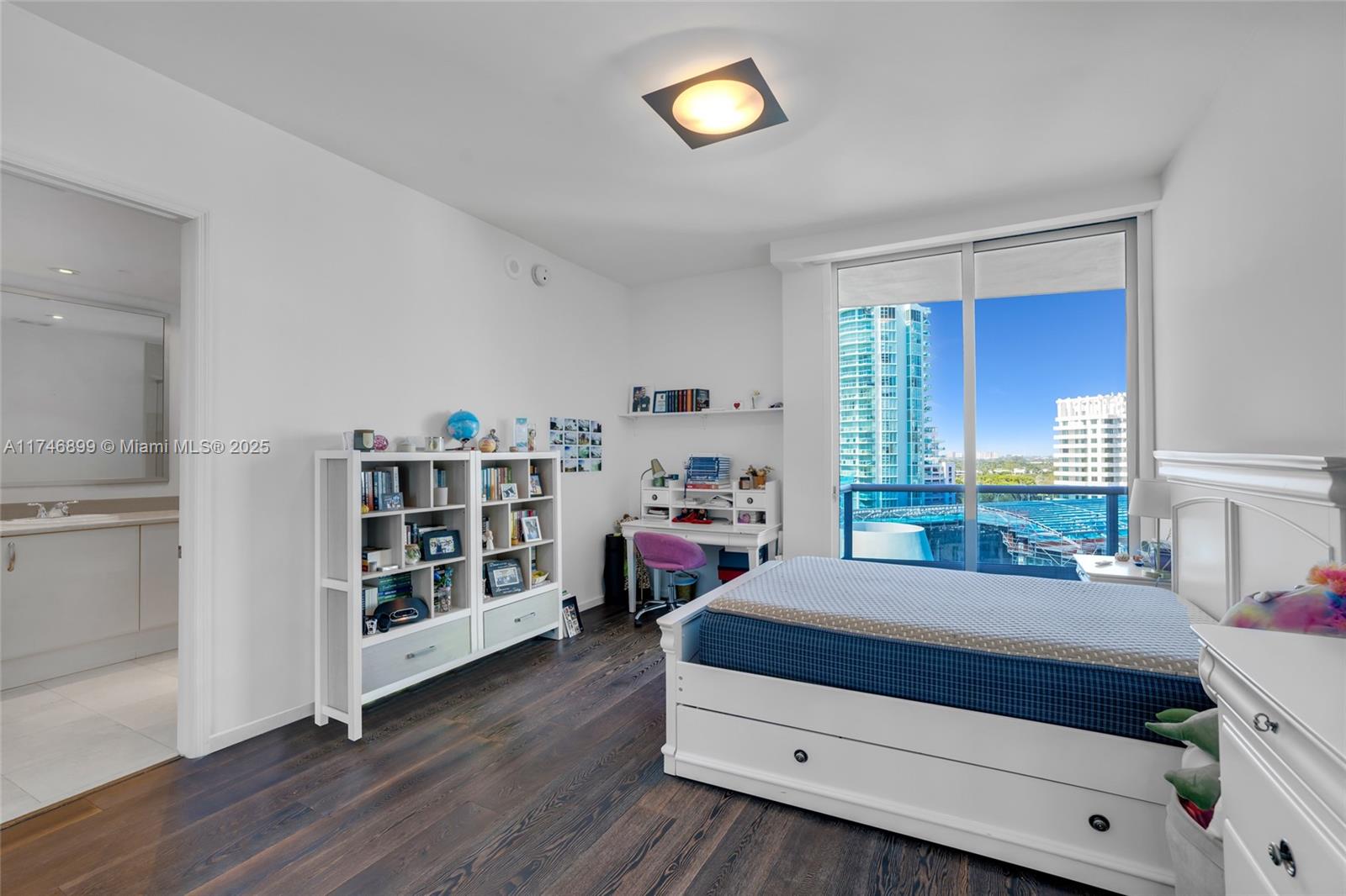 THE RESIDENCES AT THE BAT - Residential