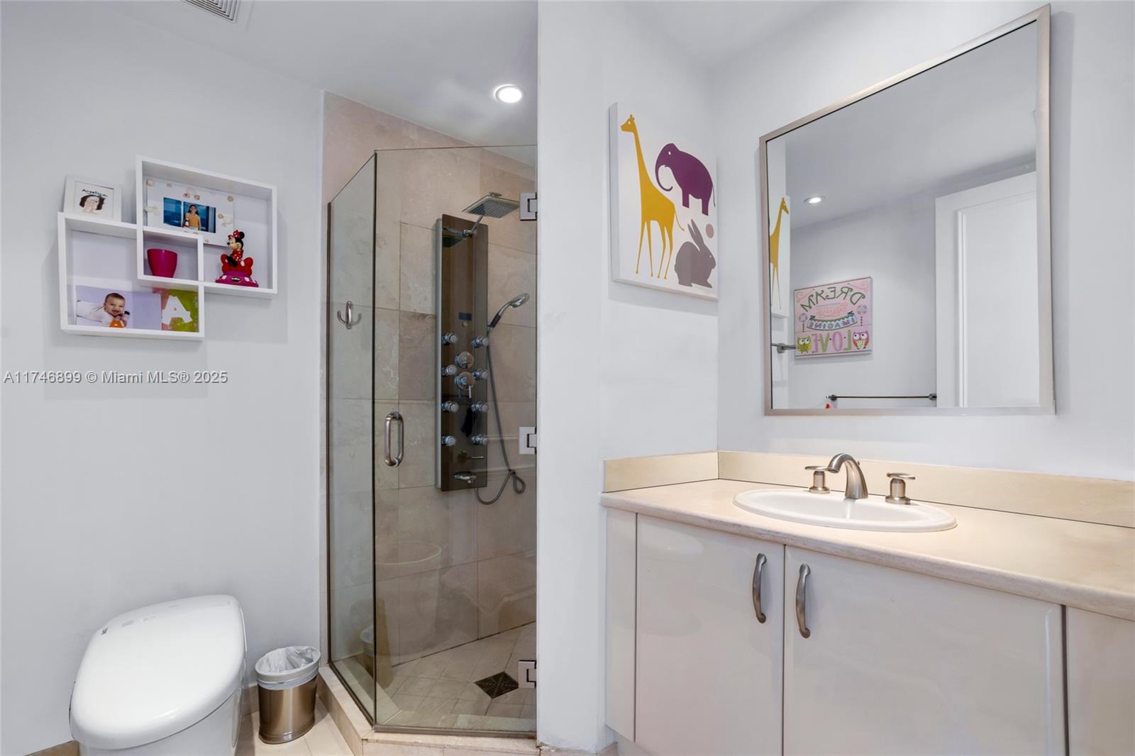 THE RESIDENCES AT THE BAT - Residential