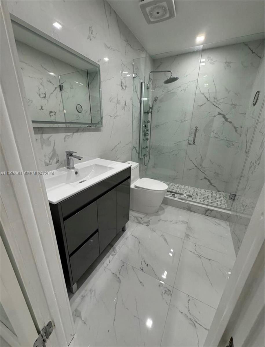 LIME GROVE ESTATES SEC 2 - Residential Lease