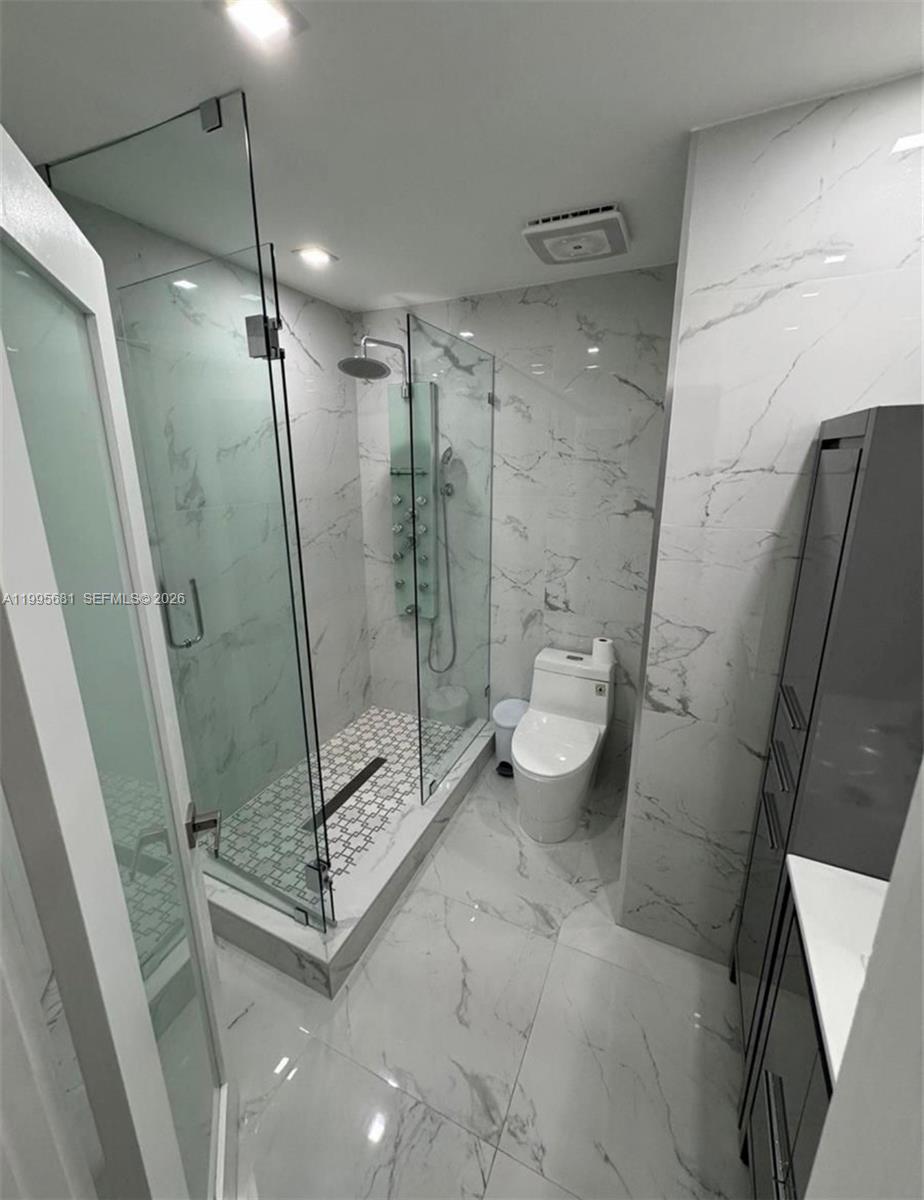 LIME GROVE ESTATES SEC 2 - Residential Lease