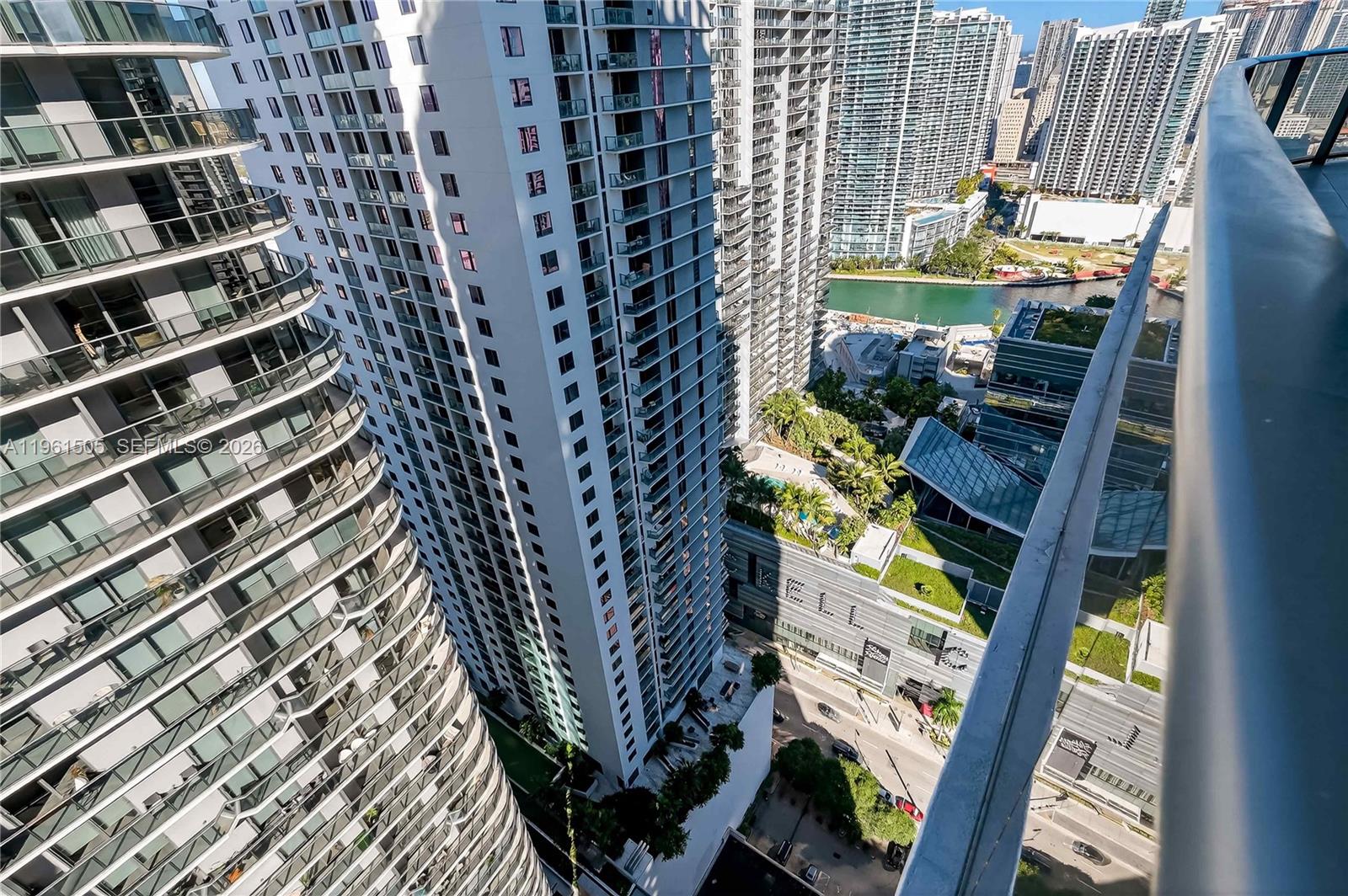 BRICKELL HEIGHTS EAST CON - Residential
