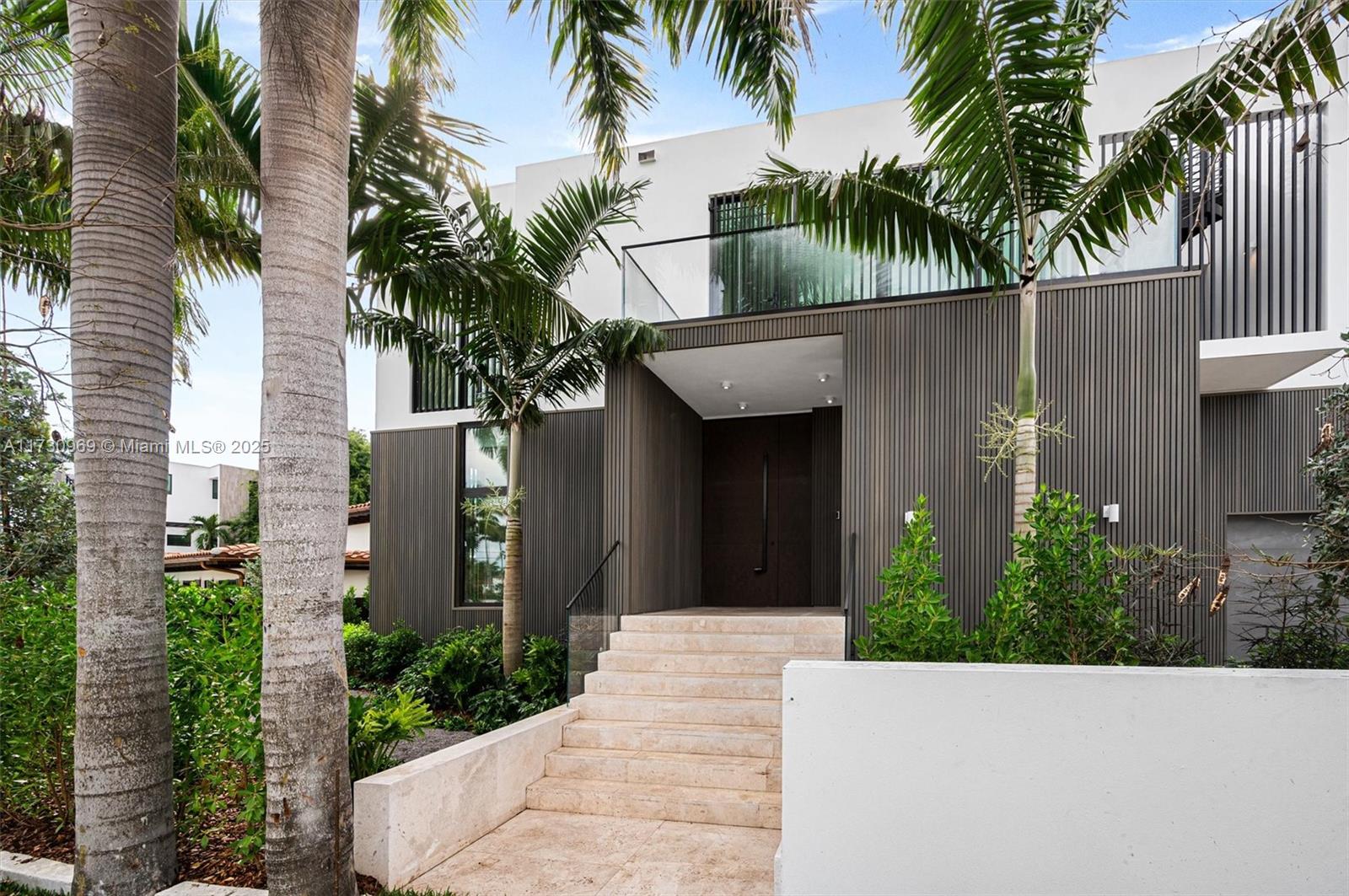 291 Palm Ave