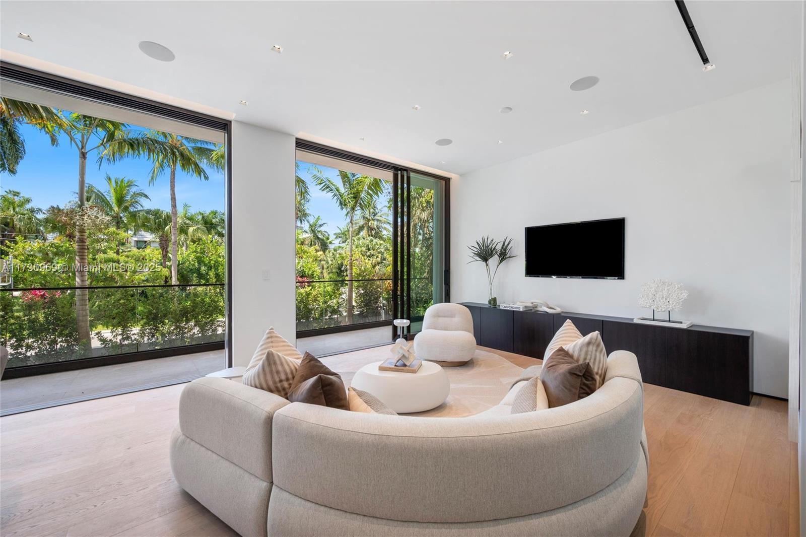 RIVIERA 1ST & 2ND ADDN AM - Residential