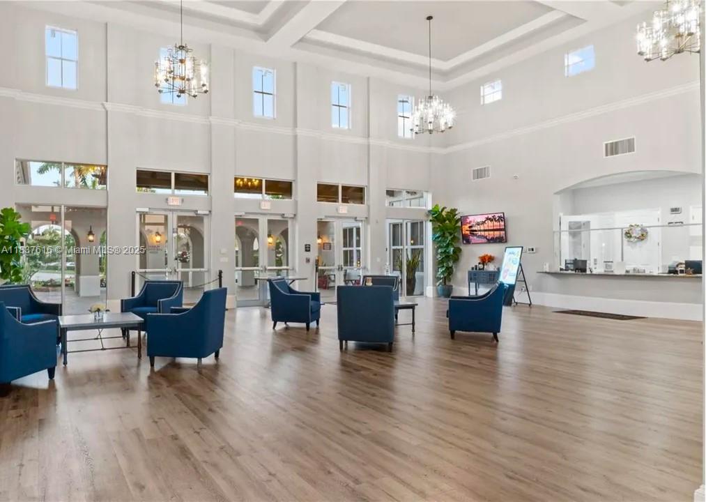 THE COURTS AT BAYSHORE II - Residential