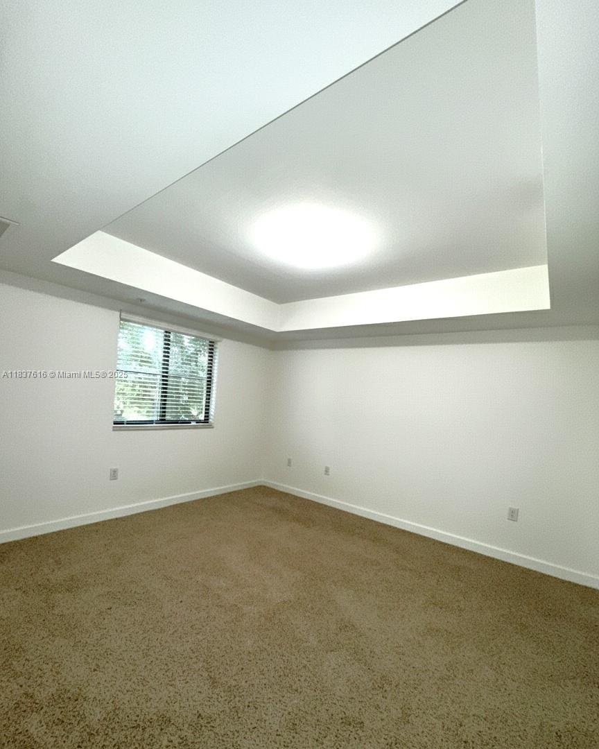 THE COURTS AT BAYSHORE II - Residential