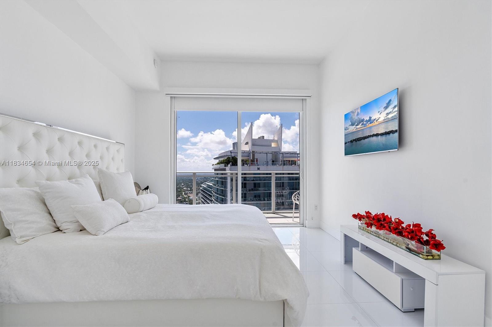 THE BONDO (1080 BRICKELL) - Residential