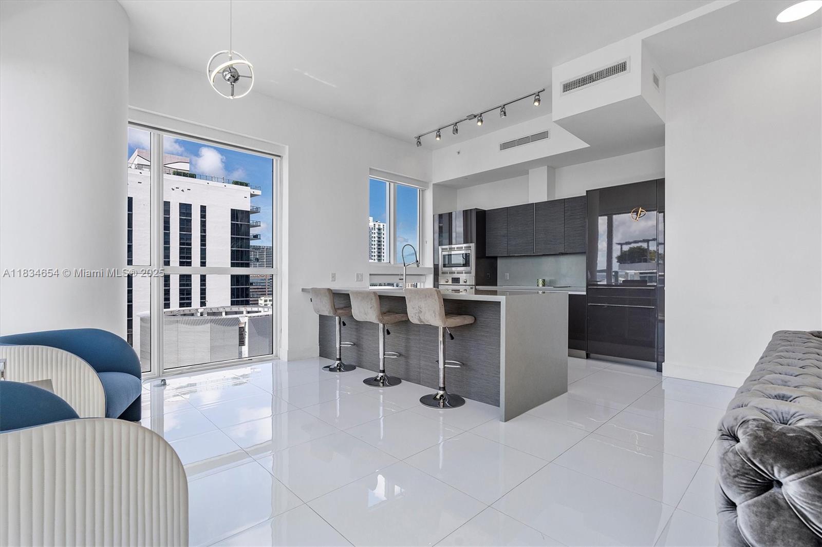 THE BONDO (1080 BRICKELL) - Residential