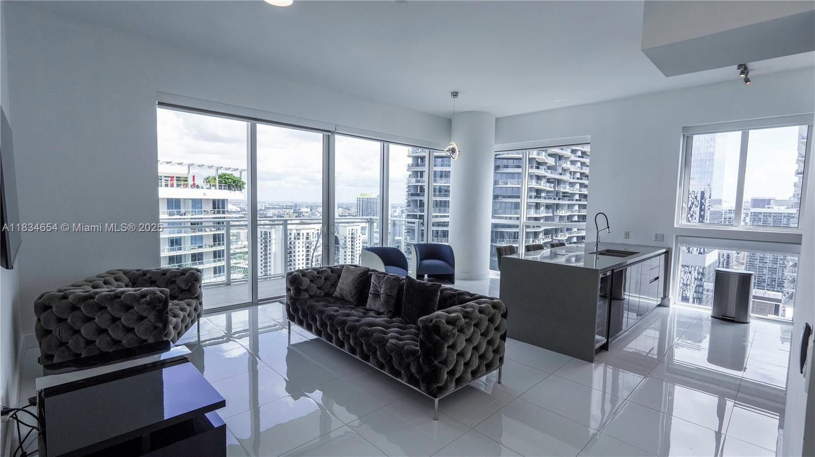 The Bond 4209 – Elegance at the Top of Brickell
Spectacular 2-bedroom, 2-bath residence on the highest available floor of the exclusive The Bond building, located in the heart of Brickell’s financial district. This northwest corner unit offers stunning views through floor-to-ceiling windows, high ceilings, and a spacious terrace.
Featuring high-end finishes, top-of-the-line appliances, installed blinds, and in impeccable move-in ready condition. Owner-occupied, with no tenants — fast closing available.
Luxury building with 5-star amenities, including a pool, gym, spa, kids' playroom, BBQ area, and more. Stable and secure association. Enjoy the urban lifestyle with comfort and sophistication. Don't forget to check out the Virtual Tour above.
