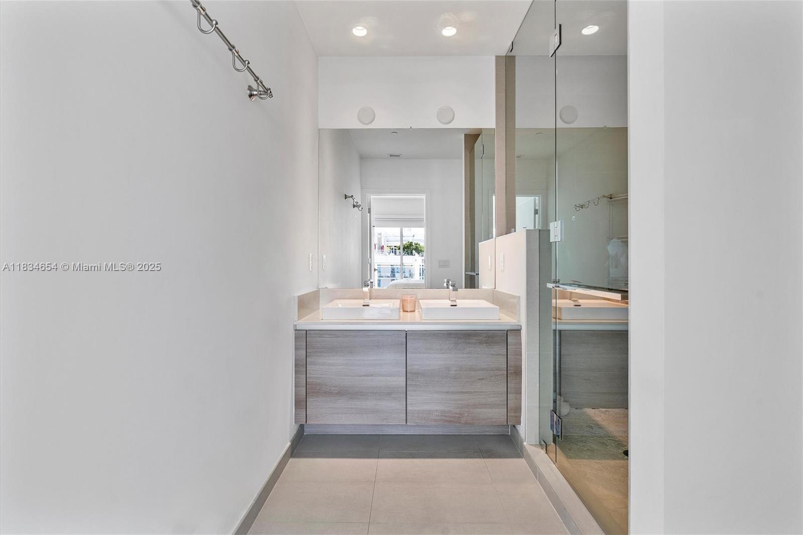 THE BONDO (1080 BRICKELL) - Residential