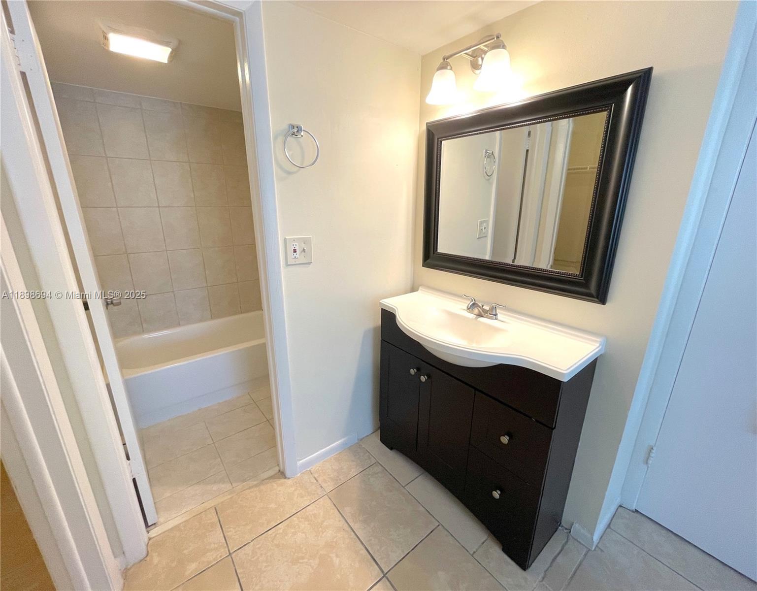 BROOKFIELD GARDENS NORTH 2 - Residential