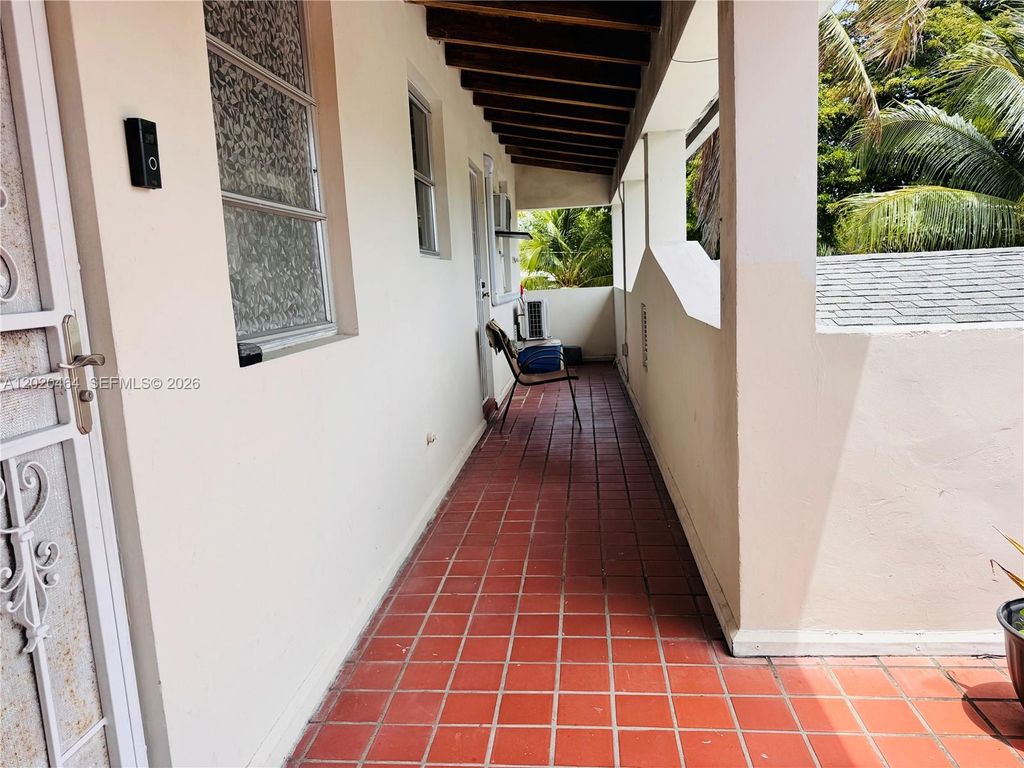 Photo of 756 N 17th Ave #15, Hollywood, FL 33020 (MLS # A12020464)