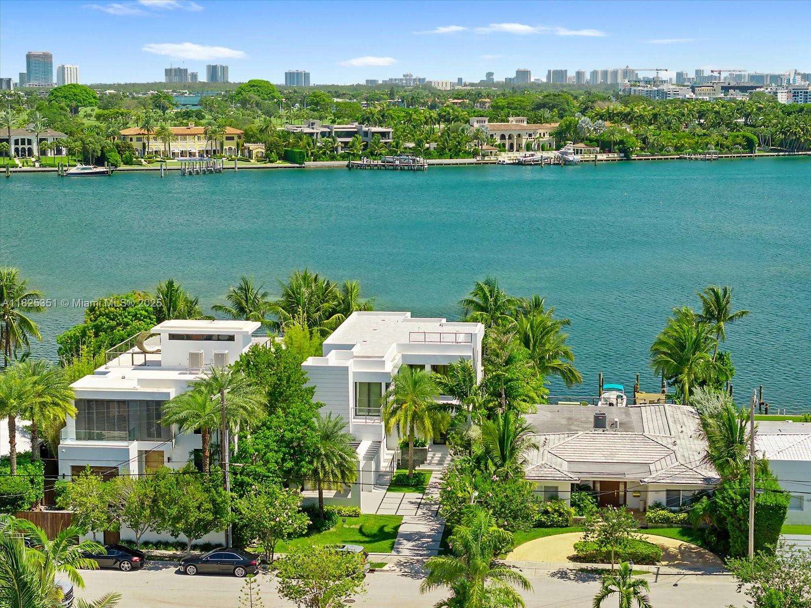 BISCAYNE BEACH-2ND ADDN - Residential
