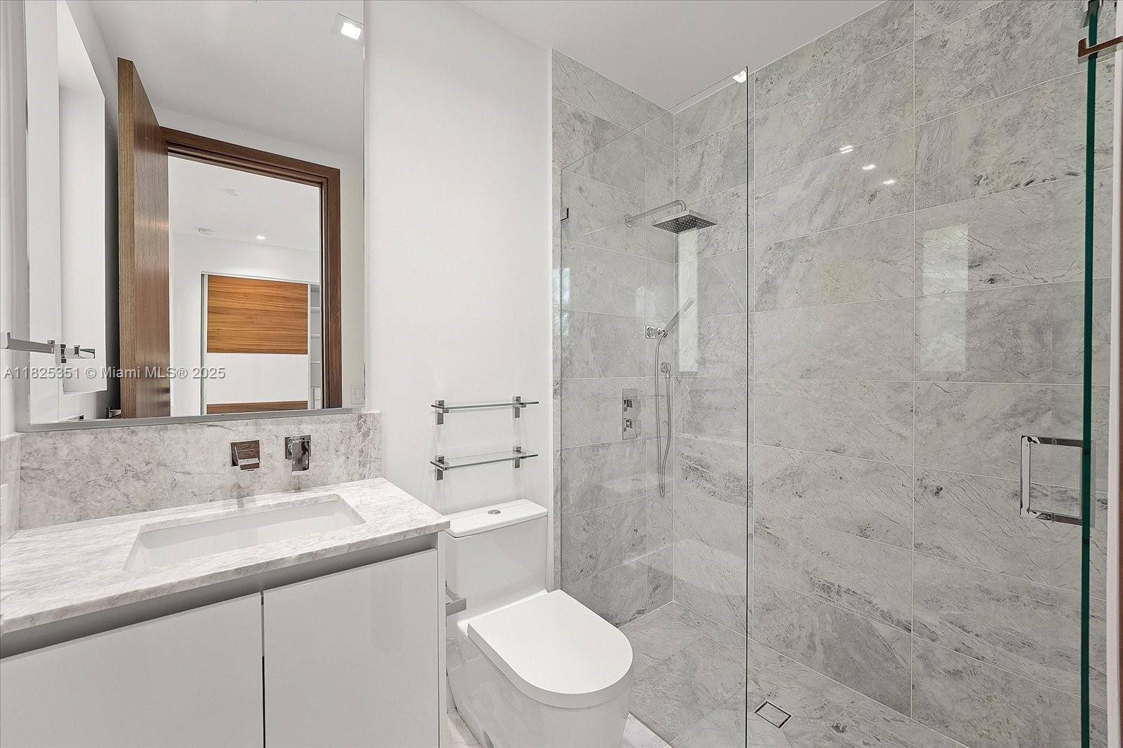 BISCAYNE BEACH-2ND ADDN - Residential