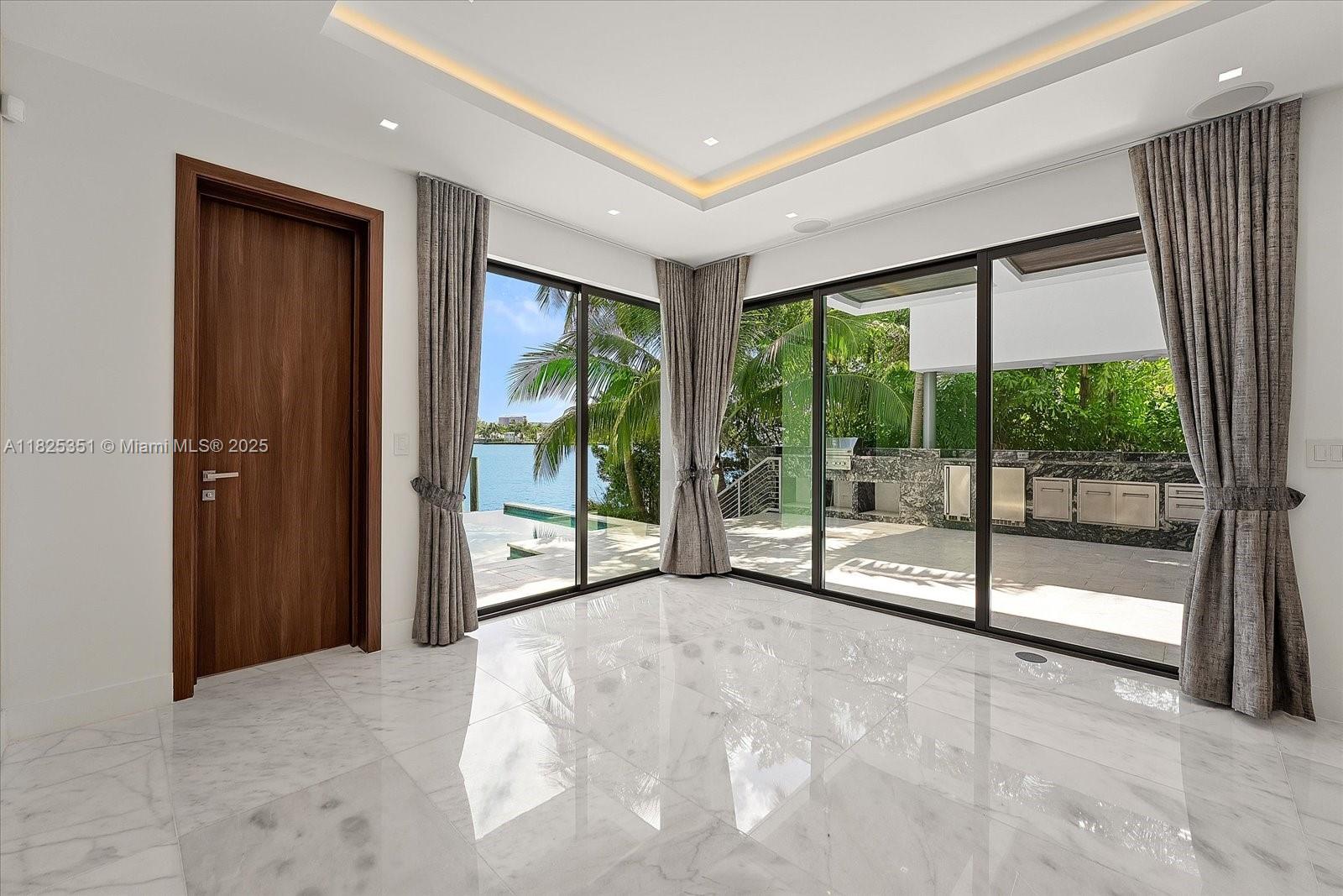 1311 Stillwater Dr, Miami Beach, FL, 33141/$9,995,000 2 1311 Stillwater Dr