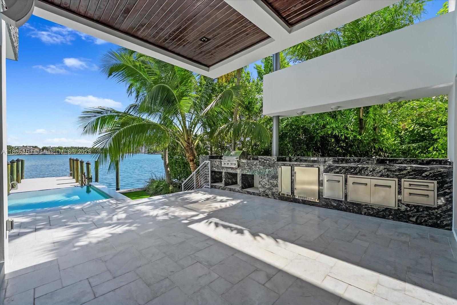 BISCAYNE BEACH-2ND ADDN - Residential