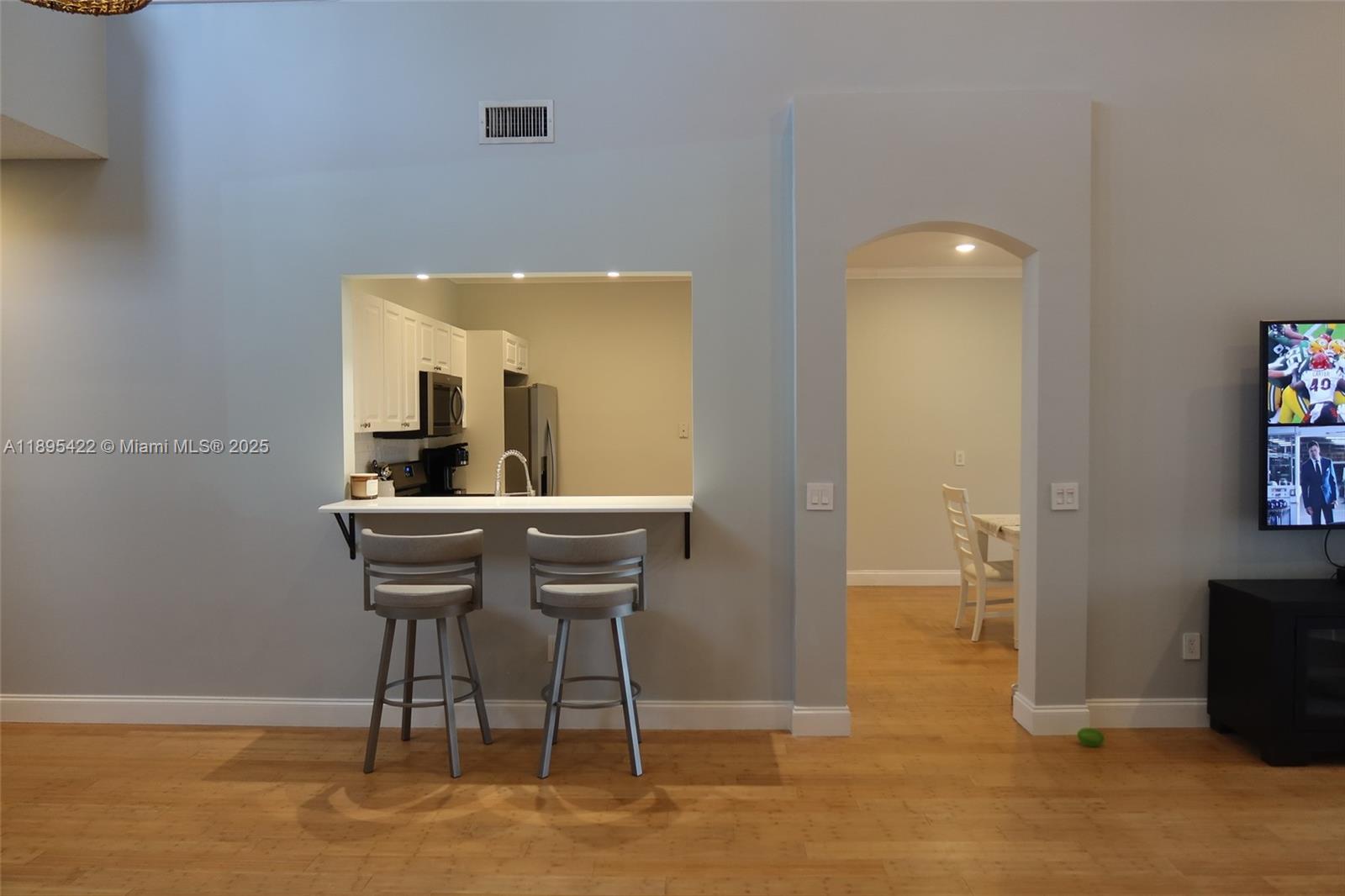 IBIS GOLF AND COUNTRY CLU - Residential Lease