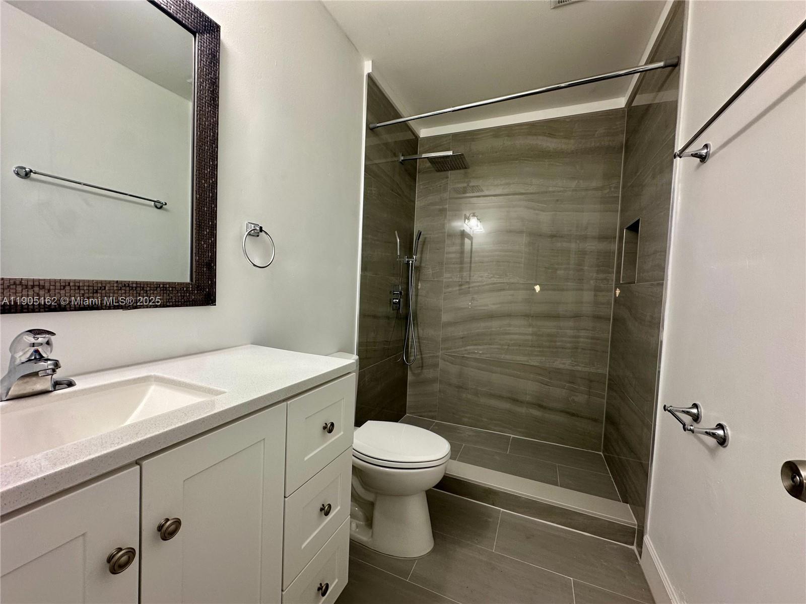 WOODGATE NORTH - Residential Lease