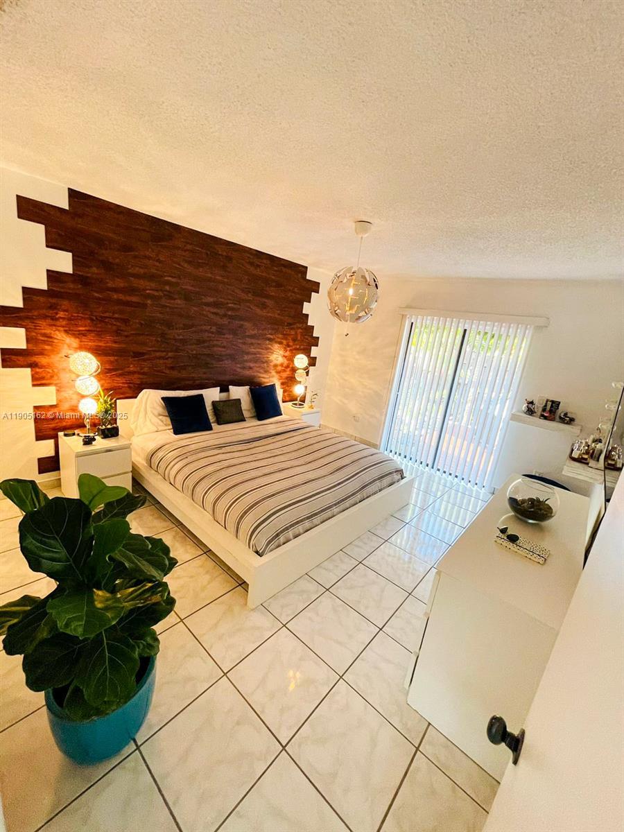 WOODGATE NORTH - Residential Lease