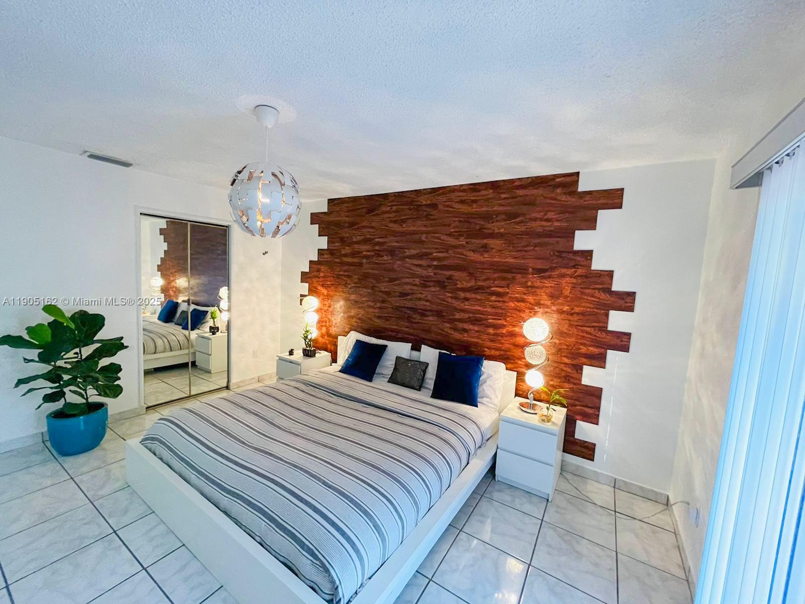 WOODGATE NORTH - Residential Lease