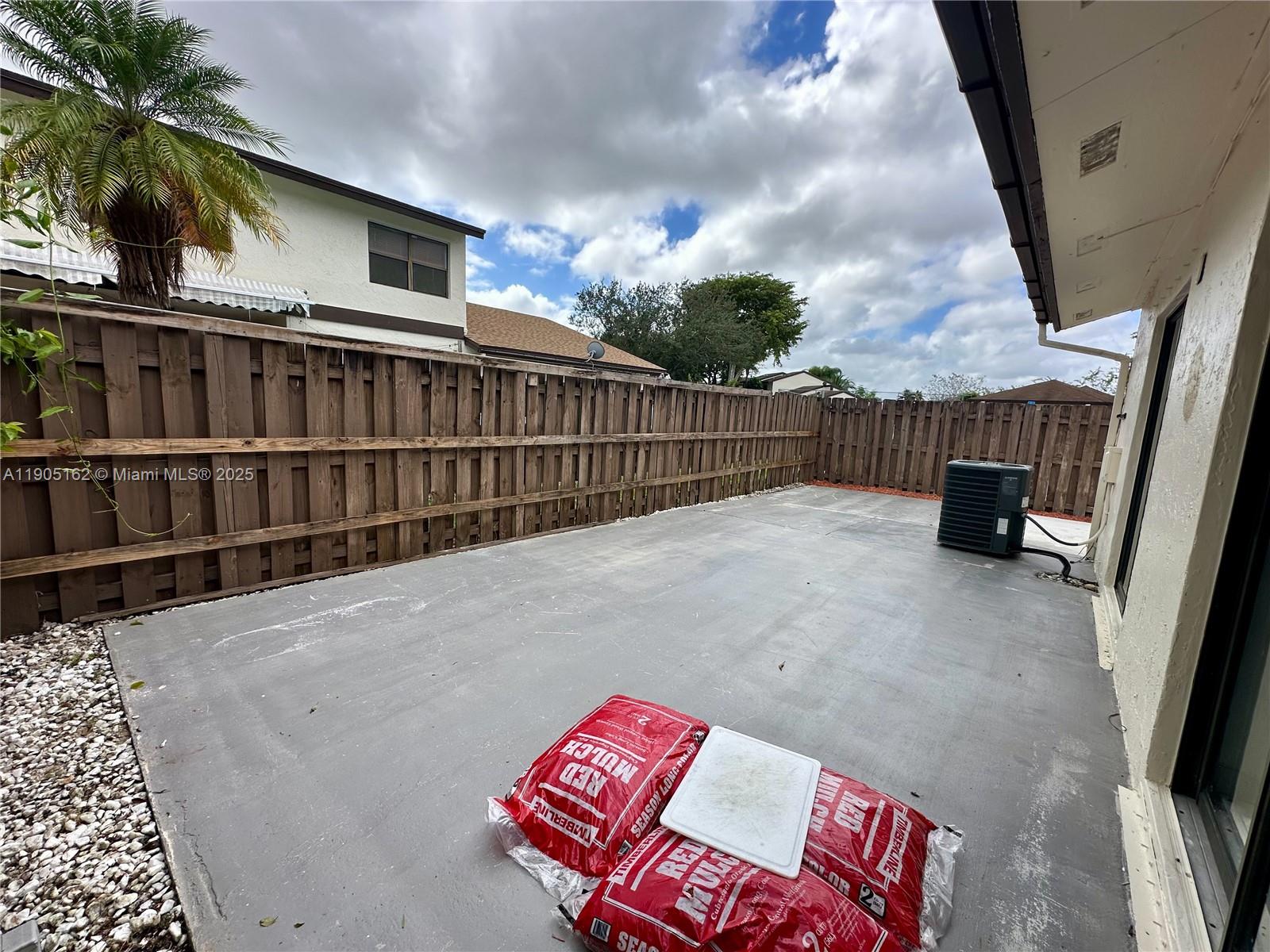 WOODGATE NORTH - Residential Lease