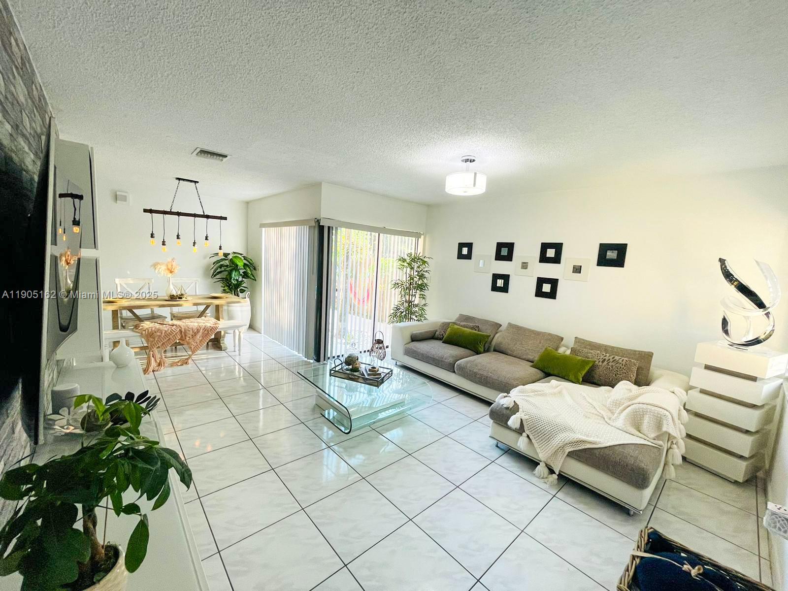 WOODGATE NORTH - Residential Lease